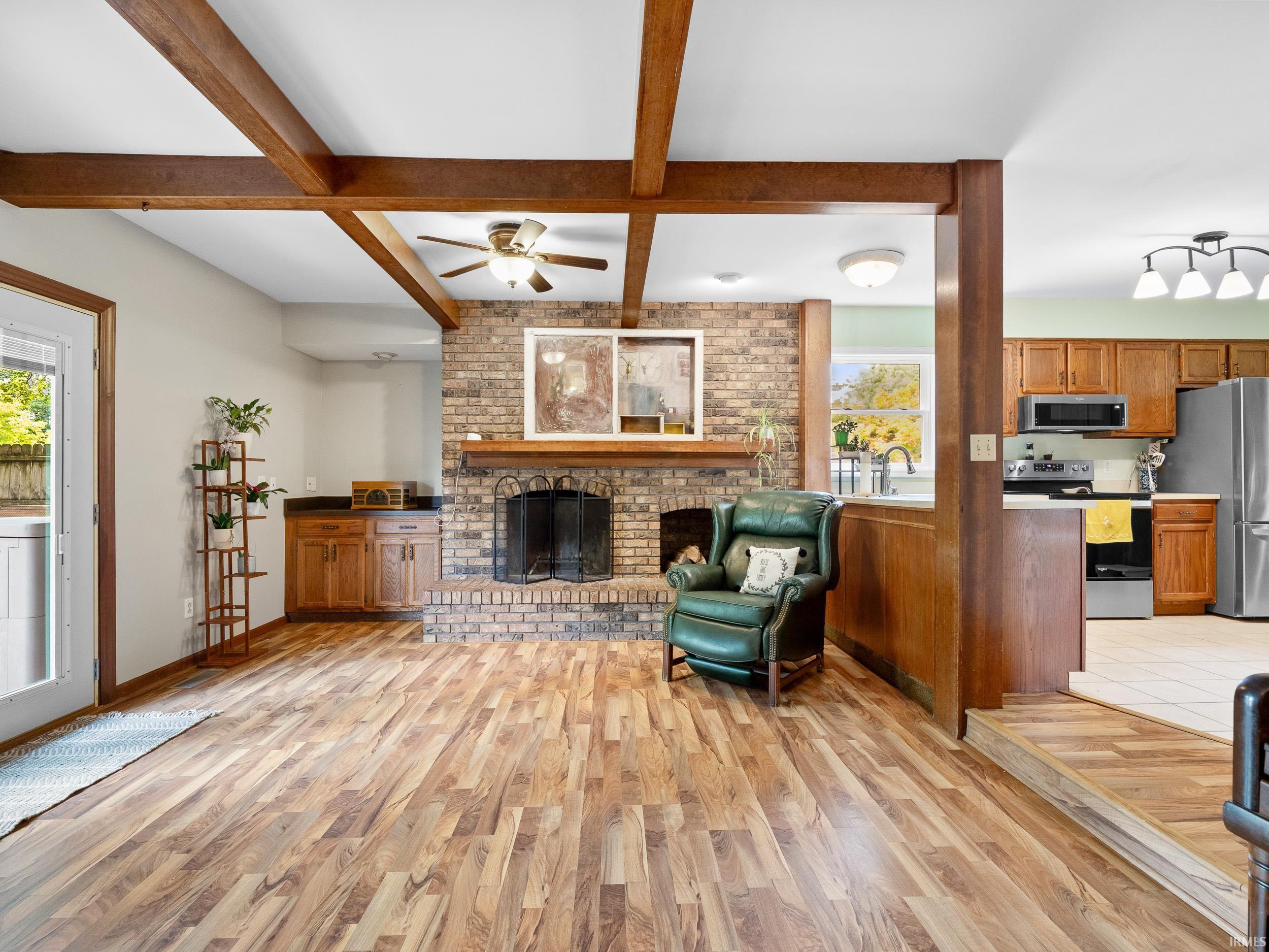 Homes for sale in Fort Wayne, IN | 727 Old Farm Cir, Fort Wayne, IN 46807 | MLS# 202532009