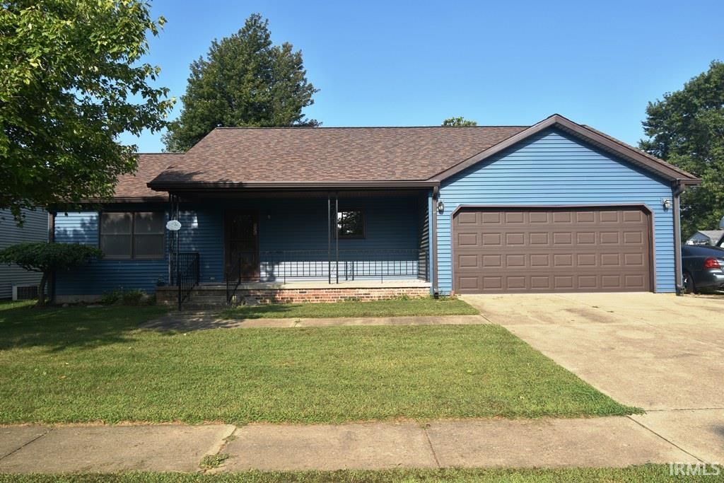 Homes for sale in Frankfort, IN | 806 Mapleleaf Dr, Frankfort, IN 46041 | MLS# 202532038