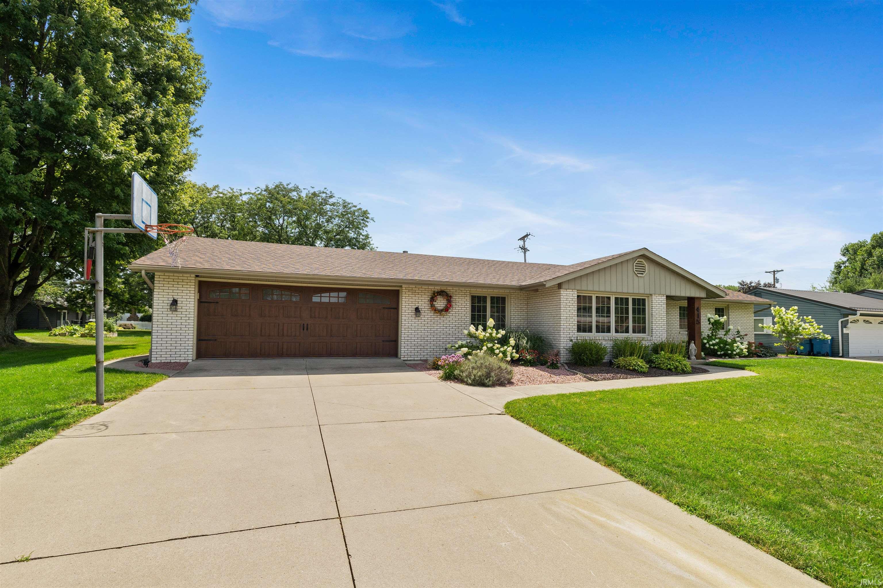 Homes for sale in Auburn, IN | 415 Duryea Dr, Auburn, IN 46706 | MLS# 202532071