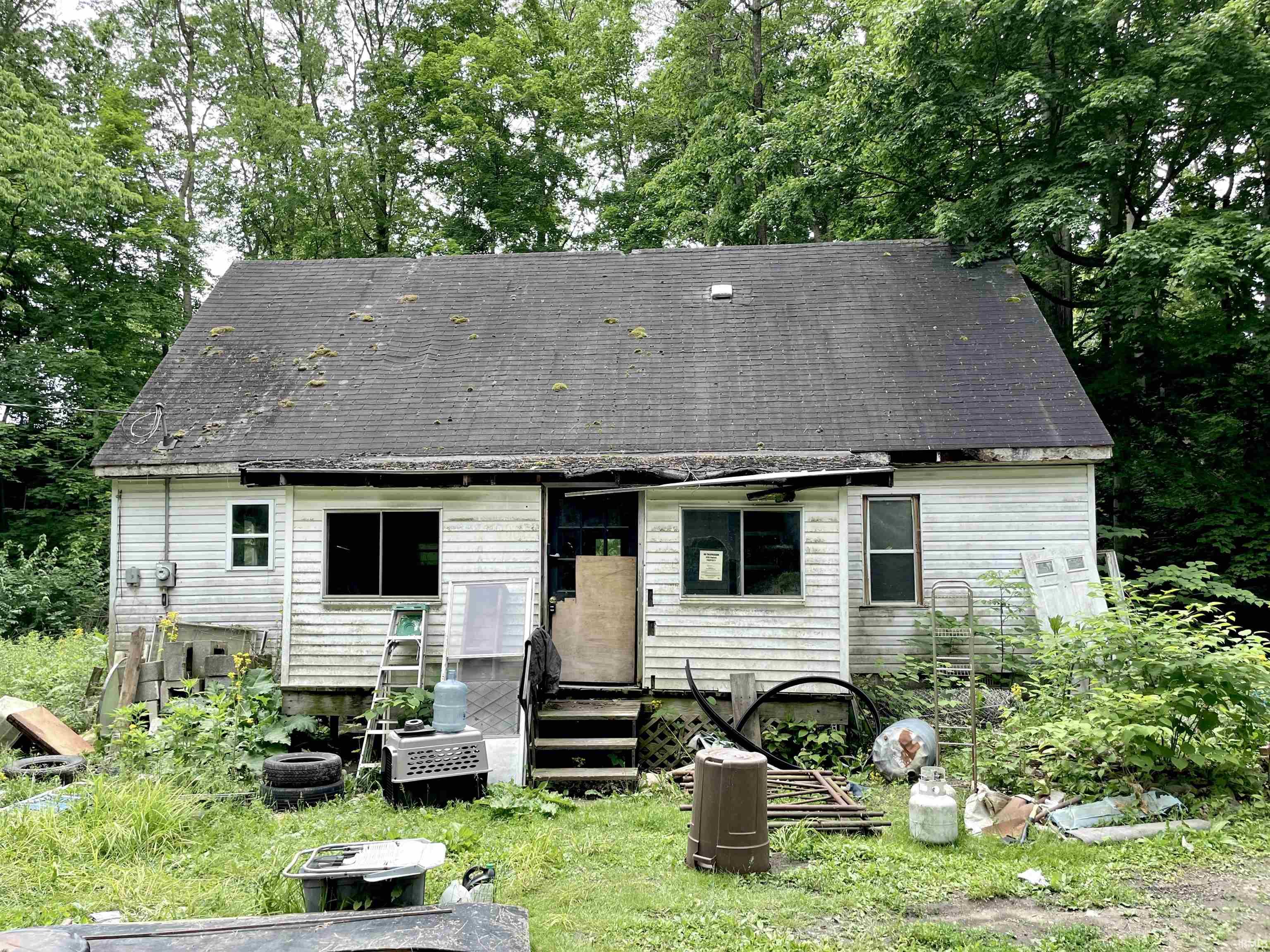 Homes for sale in Veedersburg, IN | 212 W Jackson St, Veedersburg, IN 47987 | MLS# 202532079