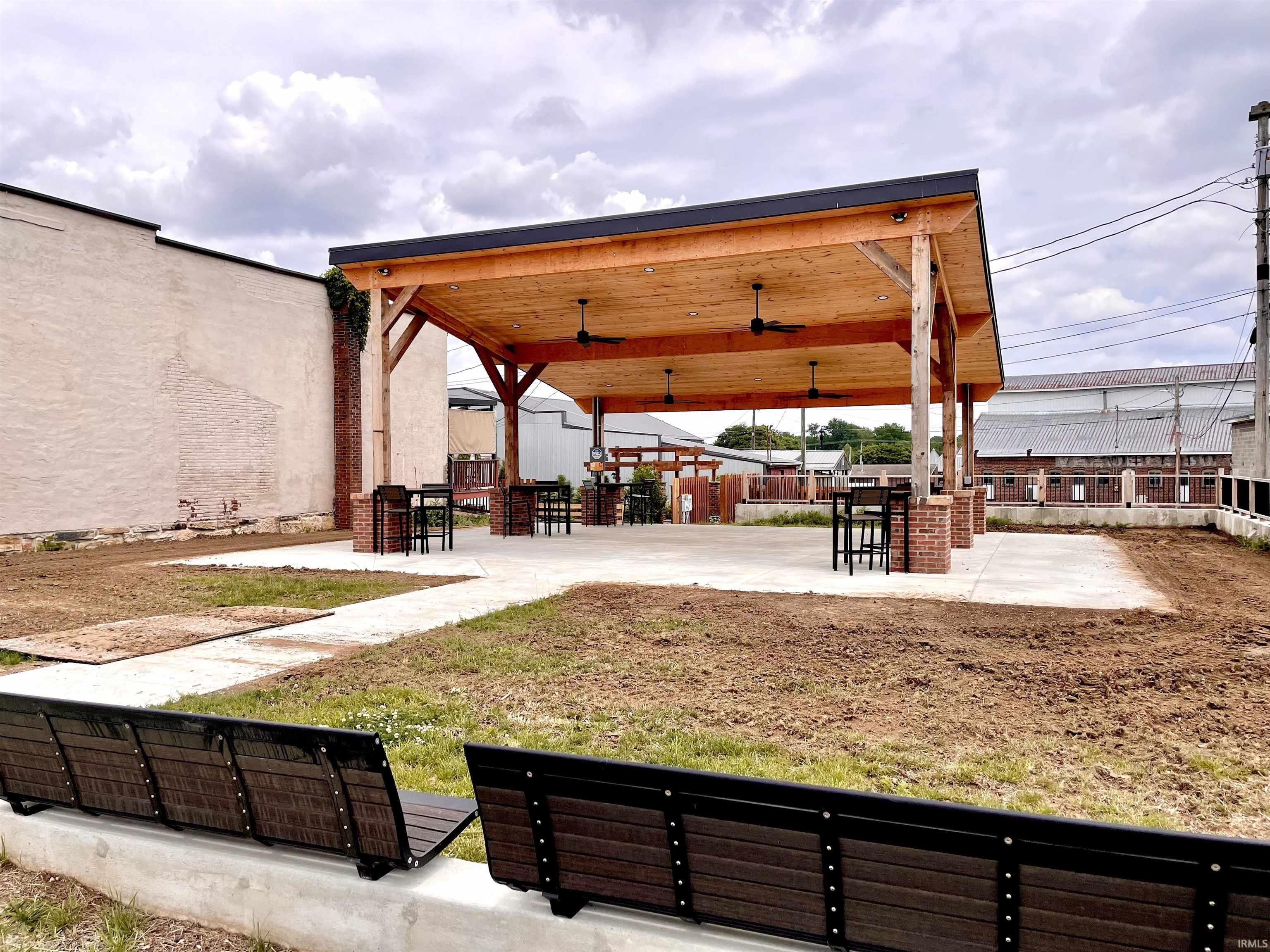 Homes for sale in Veedersburg, IN | 212 W Jackson St, Veedersburg, IN 47987 | MLS# 202532079