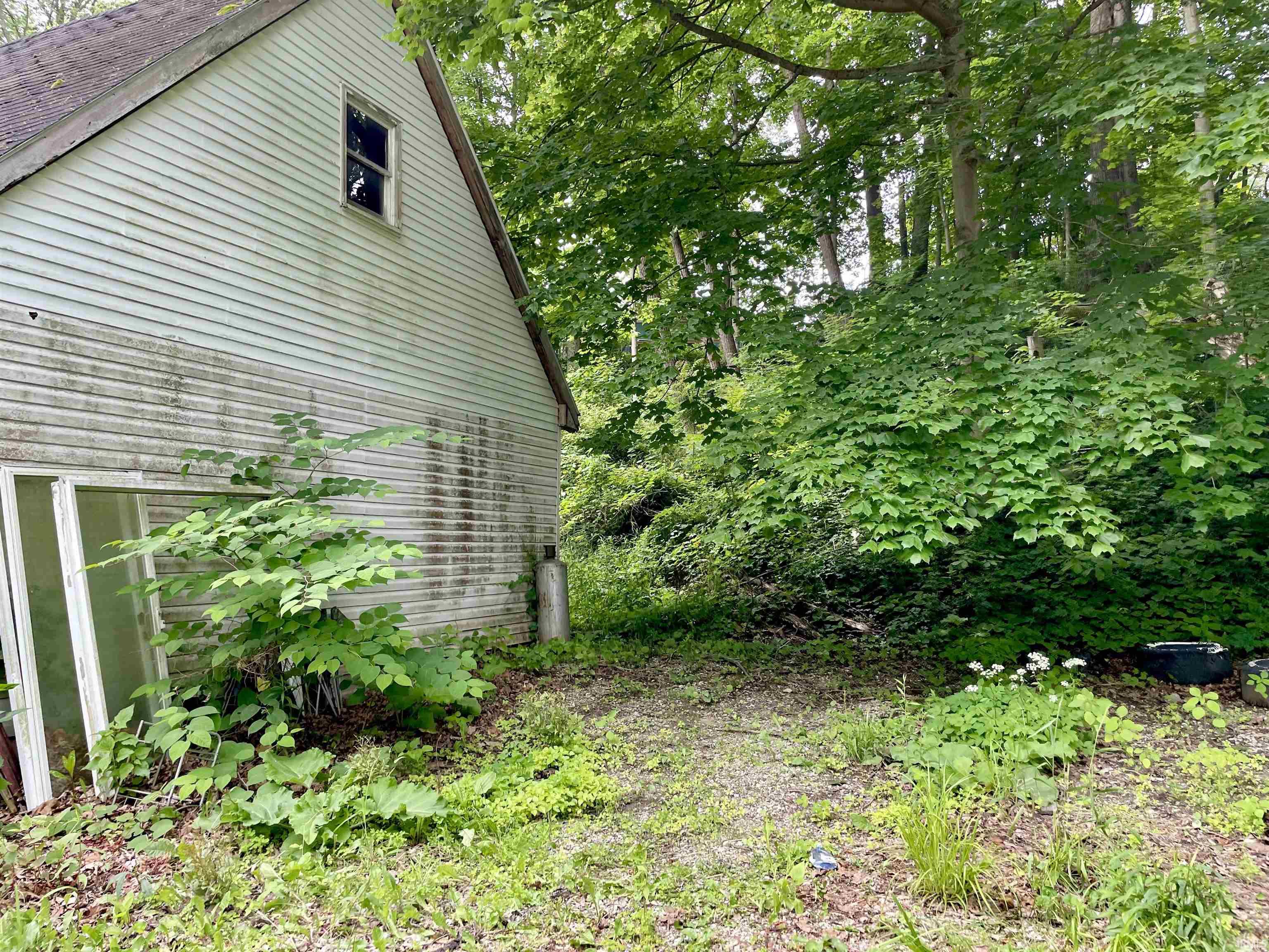 Homes for sale in Veedersburg, IN | 212 W Jackson St, Veedersburg, IN 47987 | MLS# 202532079