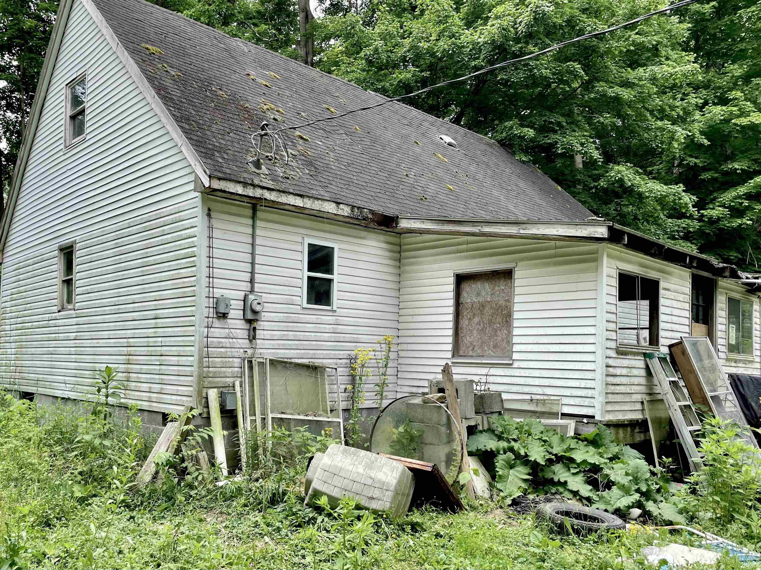 Homes for sale in Veedersburg, IN | 212 W Jackson St, Veedersburg, IN 47987 | MLS# 202532079