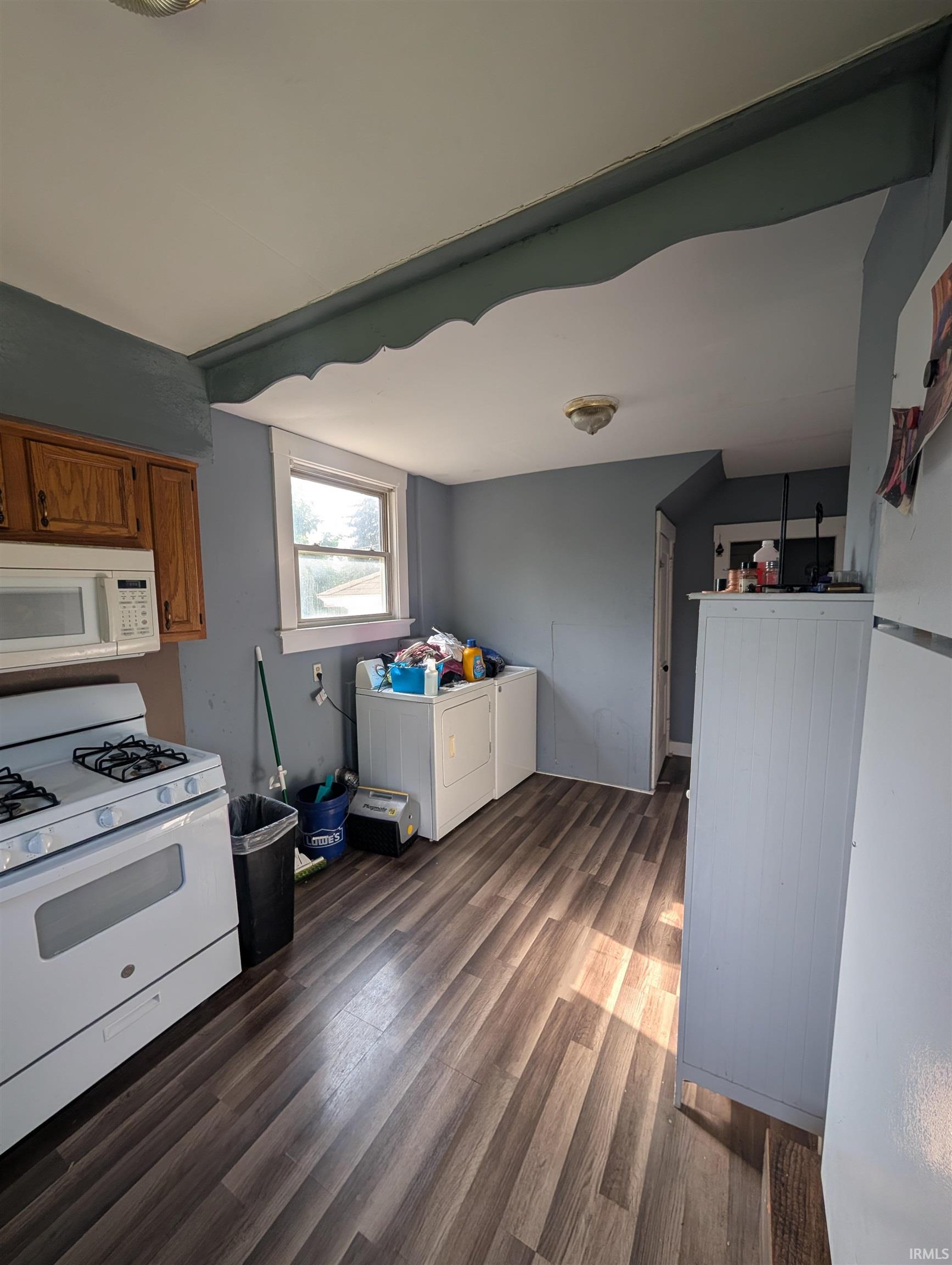 Photo 11 of 3317 McCormick Avenue