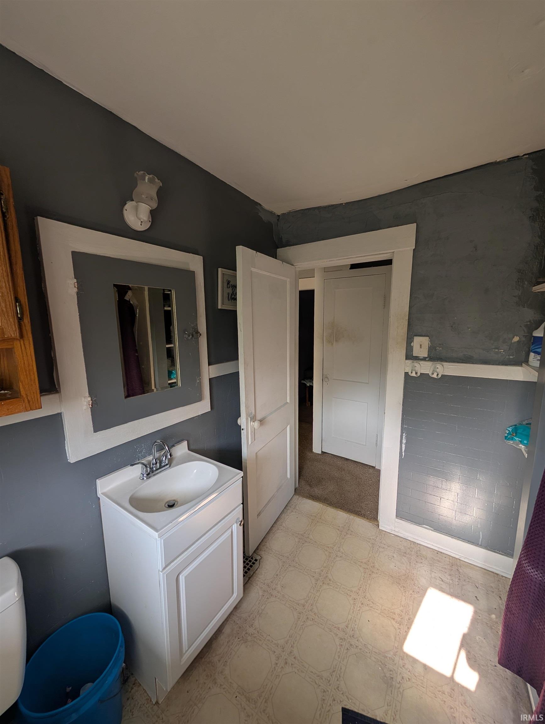 Photo 14 of 3317 McCormick Avenue