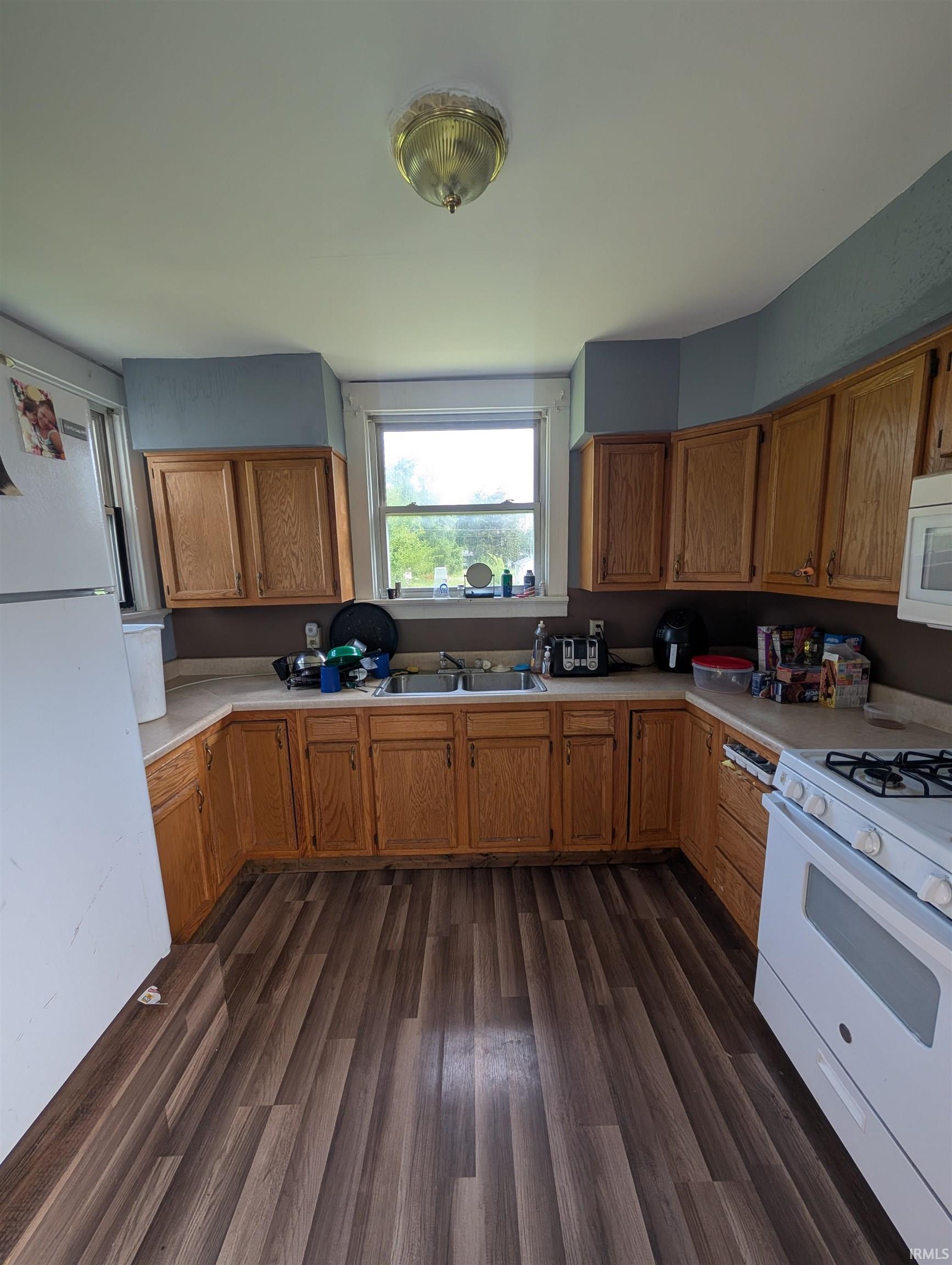 Photo 9 of 3317 McCormick Avenue