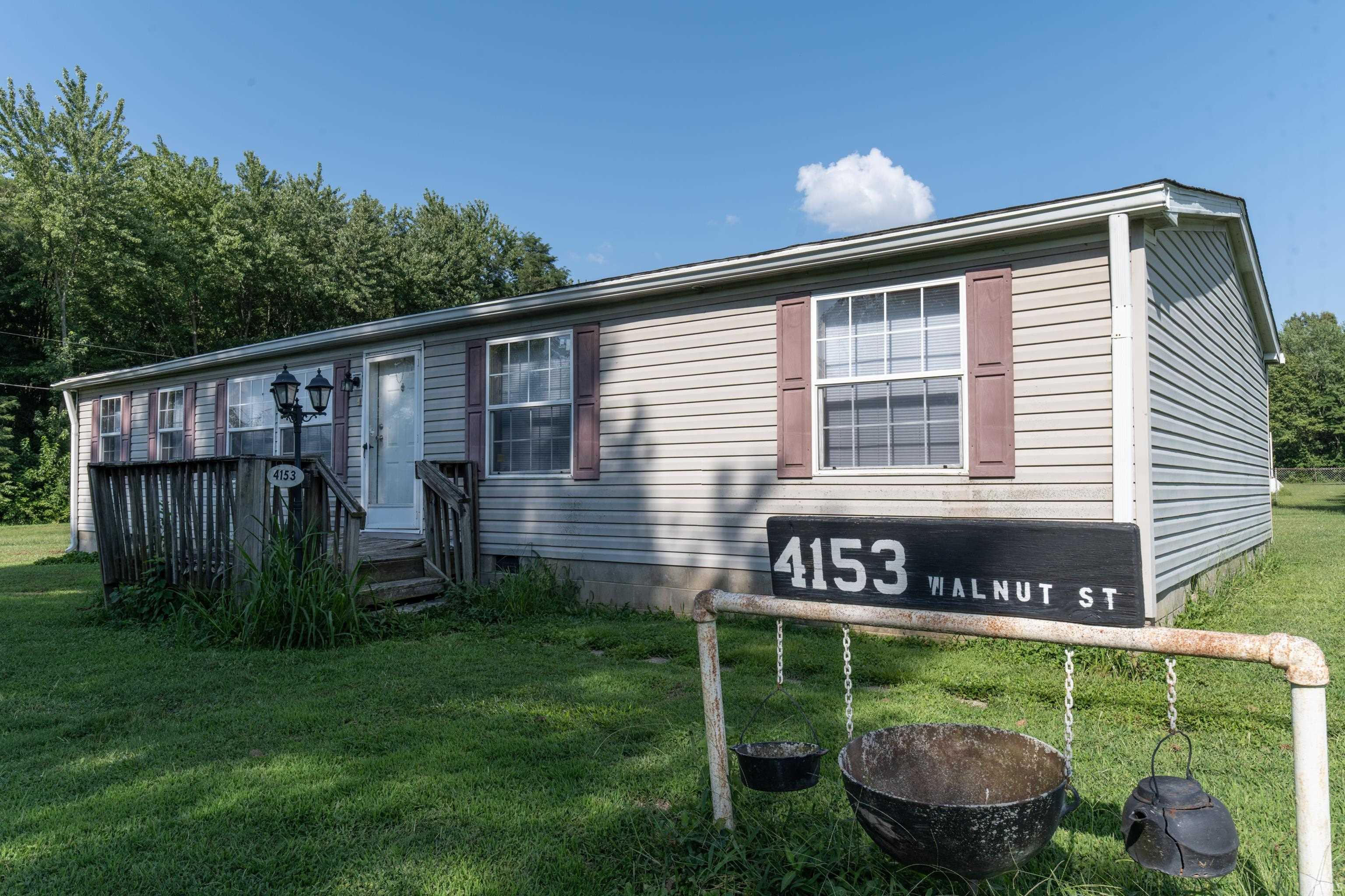 Homes for sale in Carlisle, IN | 4153 S Walnut St, Carlisle, IN 47838 | MLS# 202532149