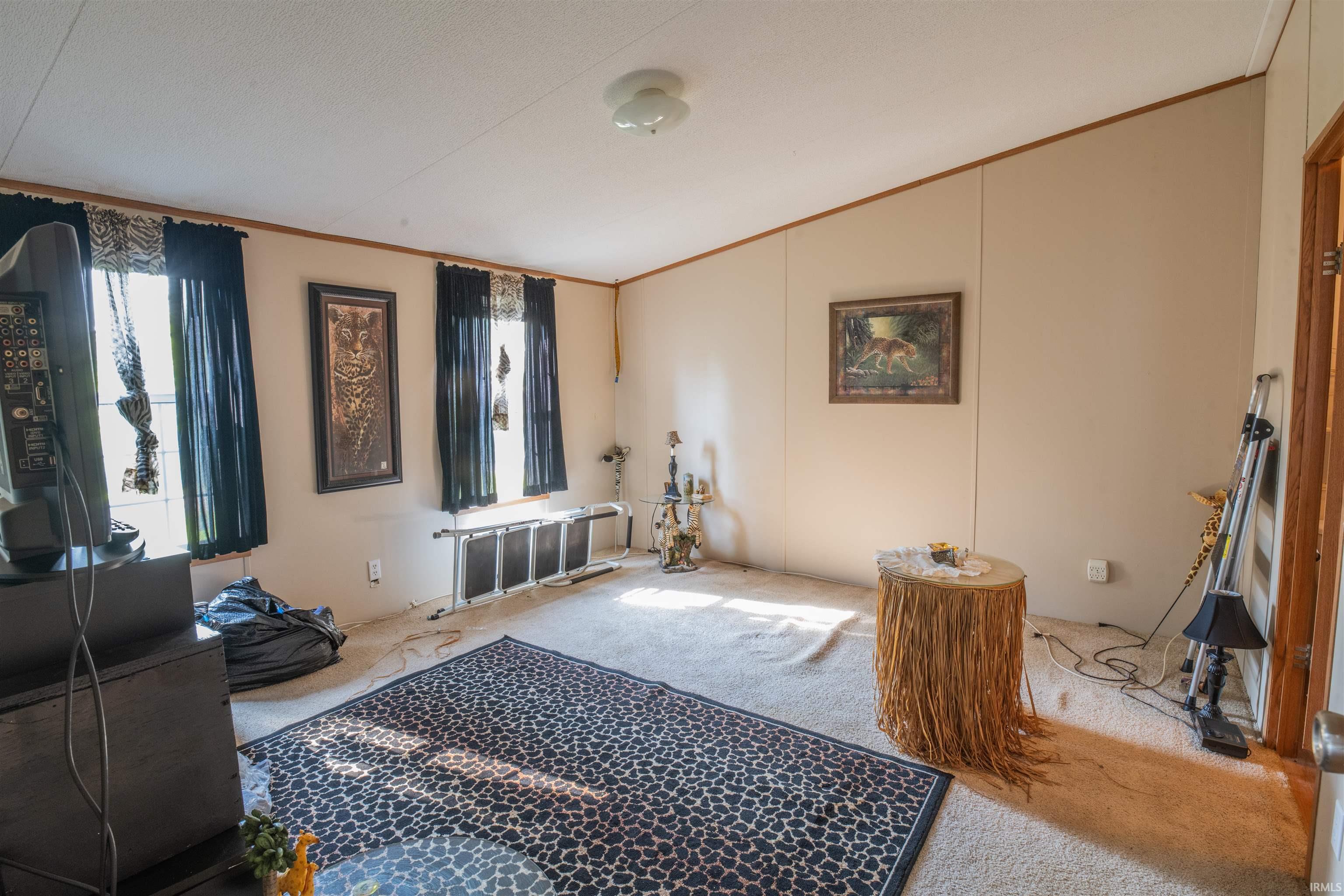 Homes for sale in Carlisle, IN | 4153 S Walnut St, Carlisle, IN 47838 | MLS# 202532149