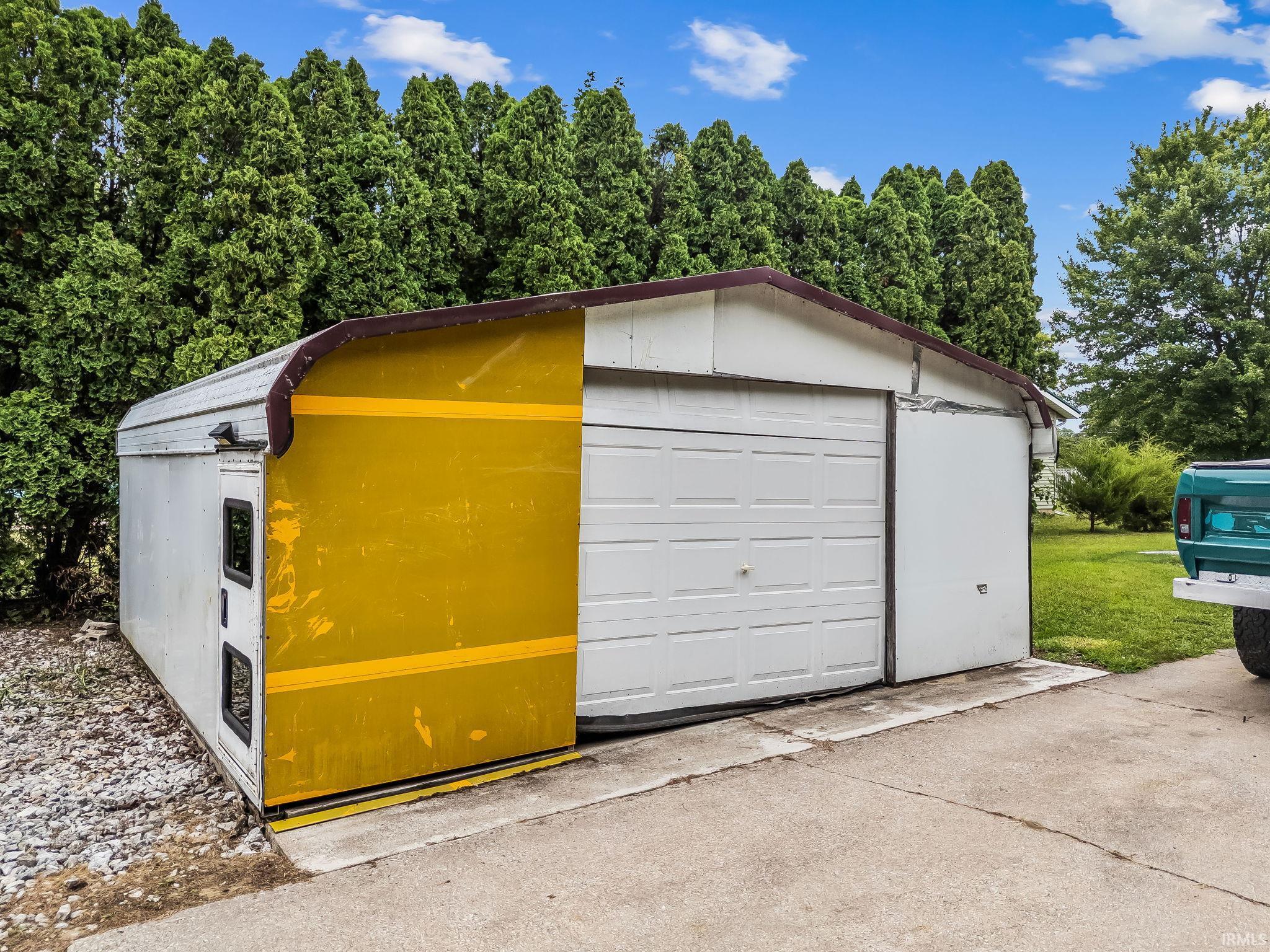 Photo 3 of 59022 Timber Trail Lane