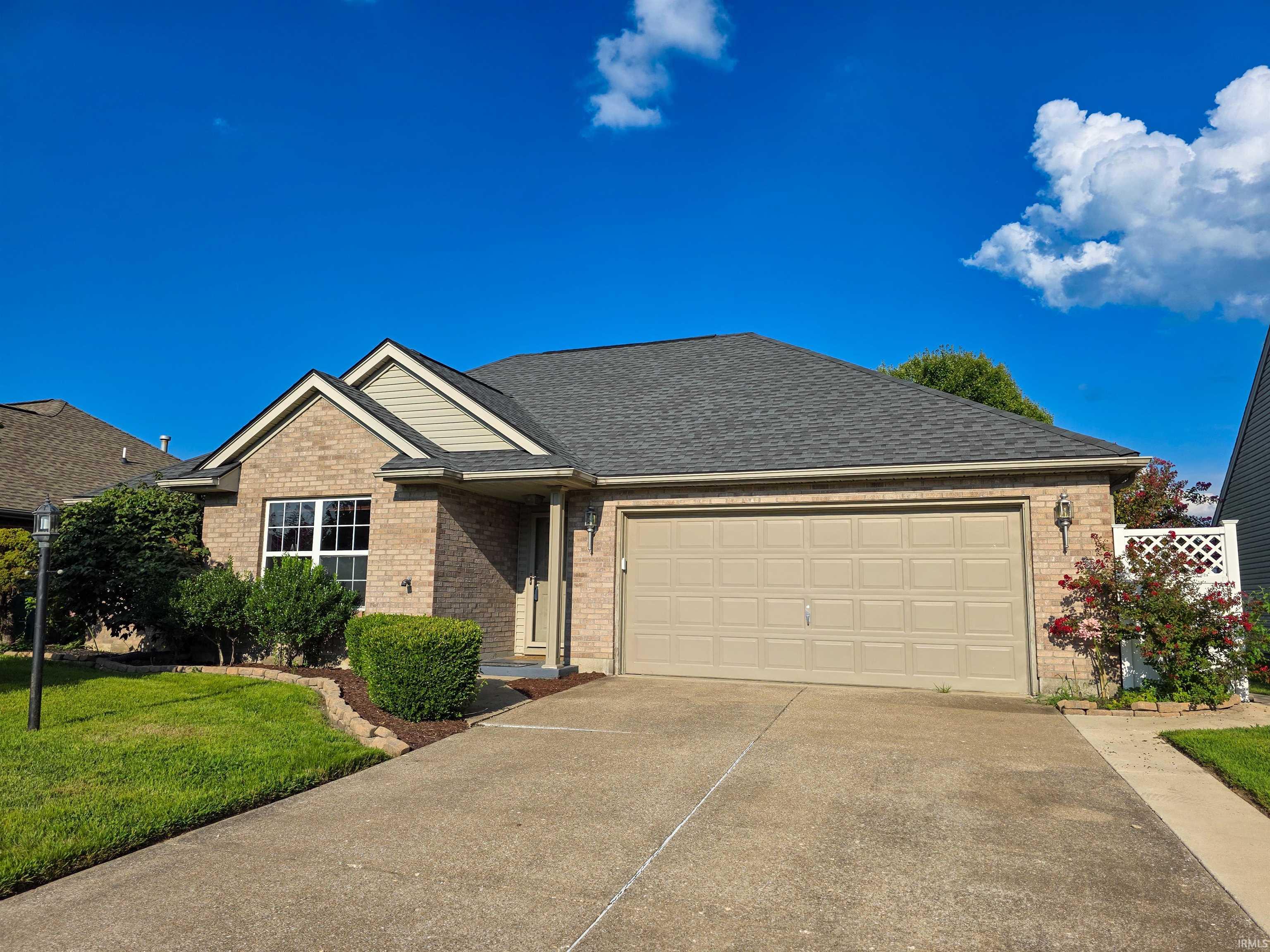 Homes for sale in Evansville, IN | 9209 Cayes Dr, Evansville, IN 47725 | MLS# 202532168