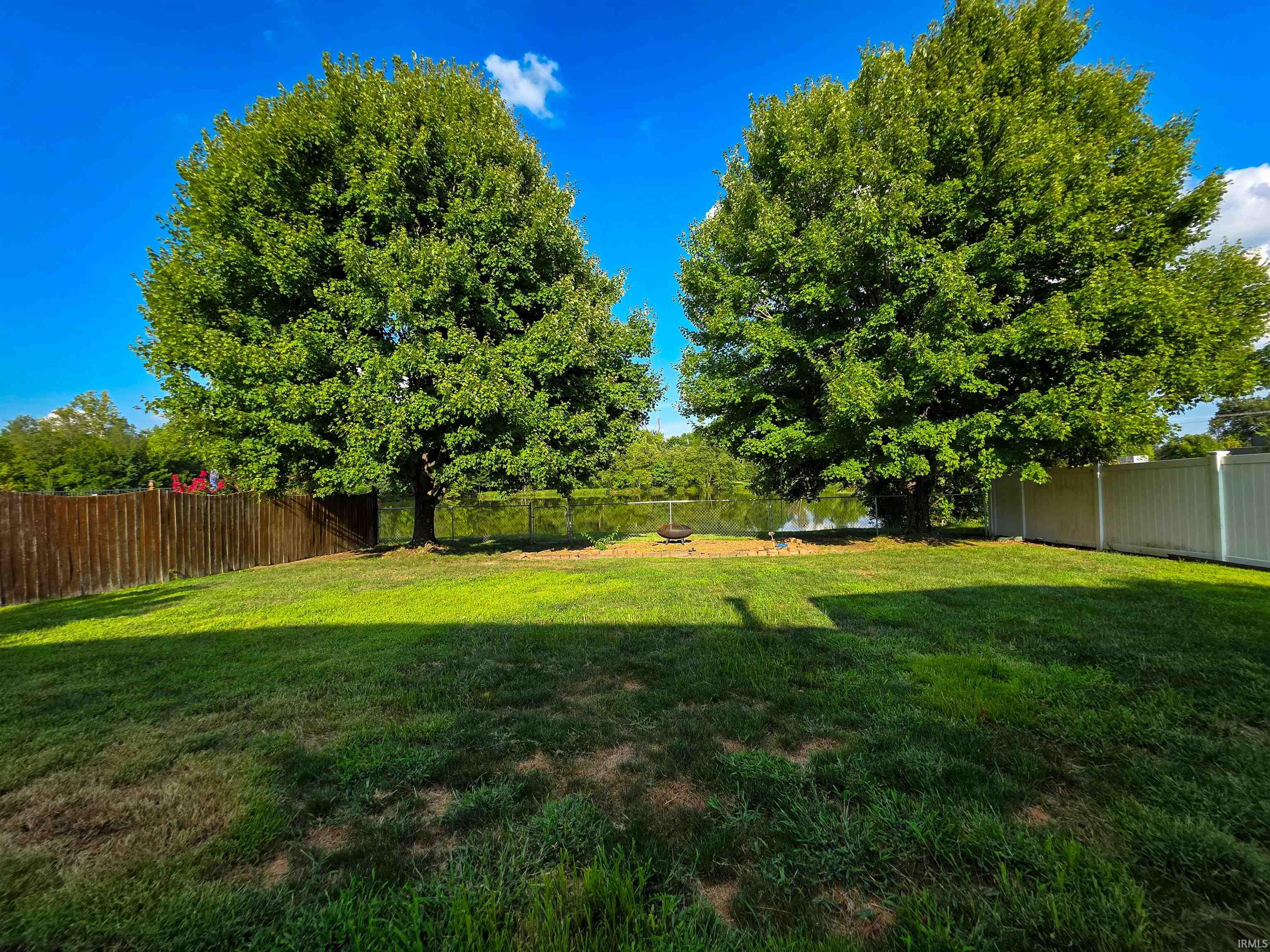 Homes for sale in Evansville, IN | 9209 Cayes Dr, Evansville, IN 47725 | MLS# 202532168