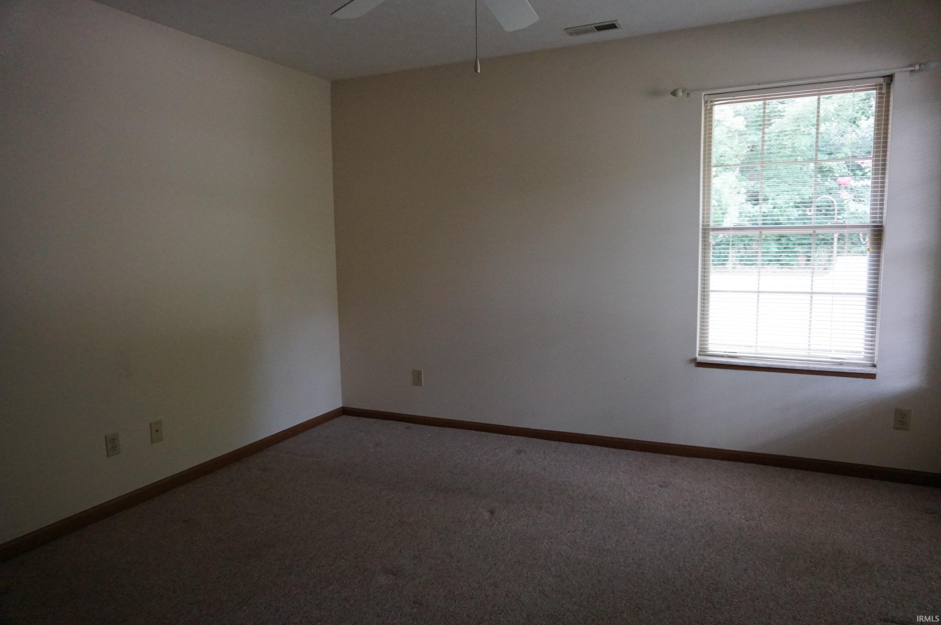 Homes for sale in Evansville, IN | 8215 River Park Way, Evansville, IN 47715 | MLS# 202532212