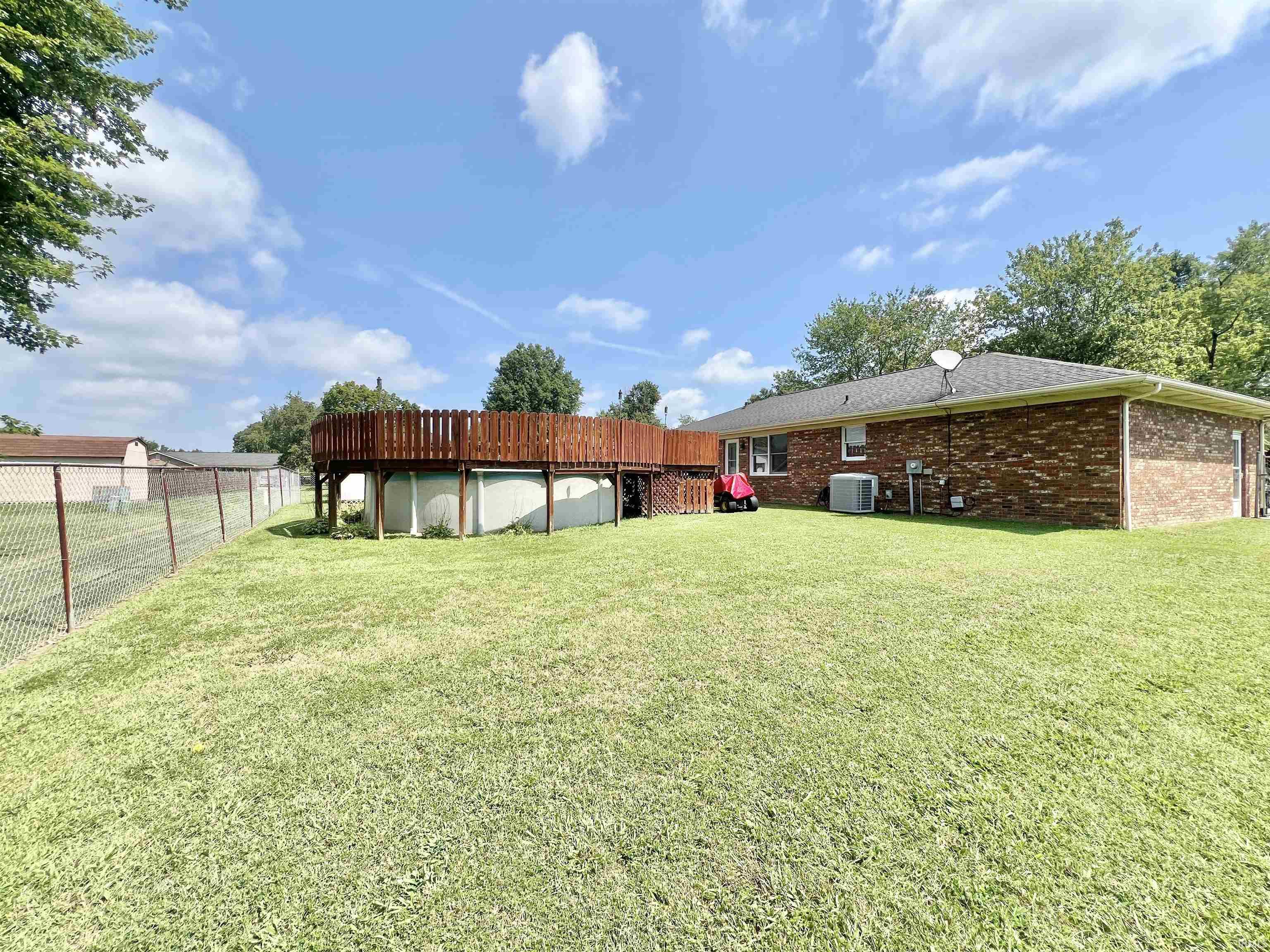 Homes for sale in Newburgh, IN | 2833 Terri Ln, Newburgh, IN 47630 | MLS# 202532214