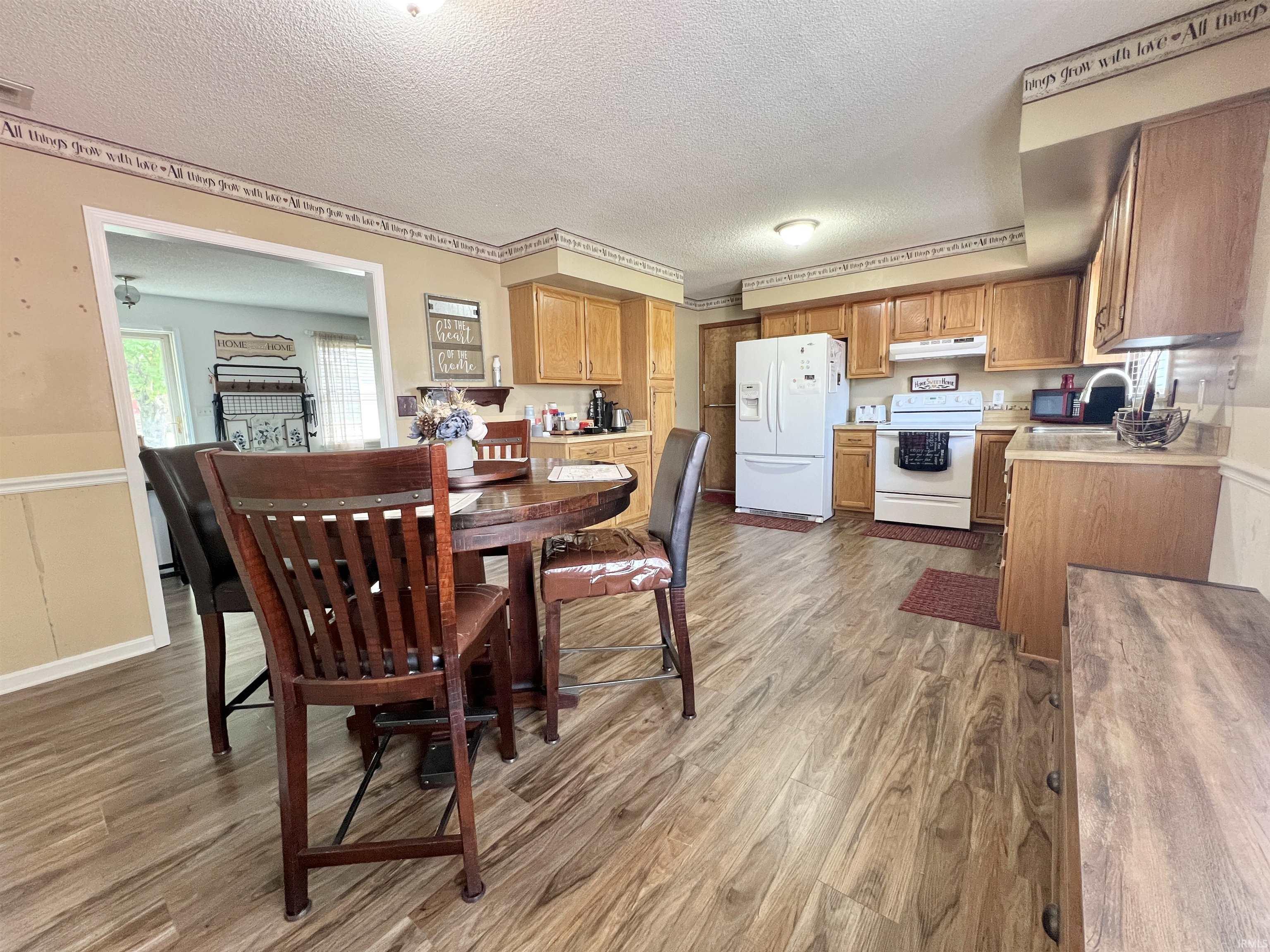 Homes for sale in Newburgh, IN | 2833 Terri Ln, Newburgh, IN 47630 | MLS# 202532214