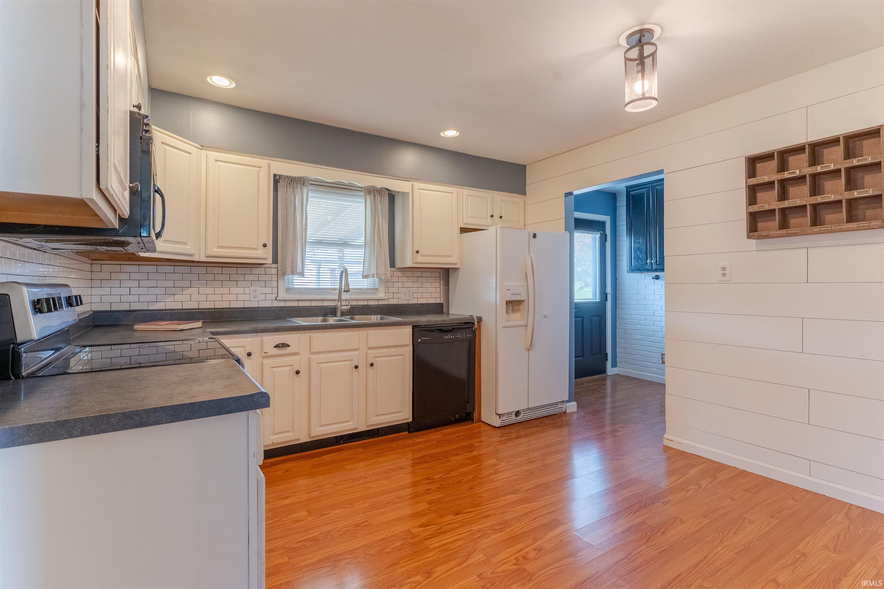 Homes for sale in Mount Vernon, IN | 816 E Lincoln Ave, Mount Vernon, IN 47620 | MLS# 202532224