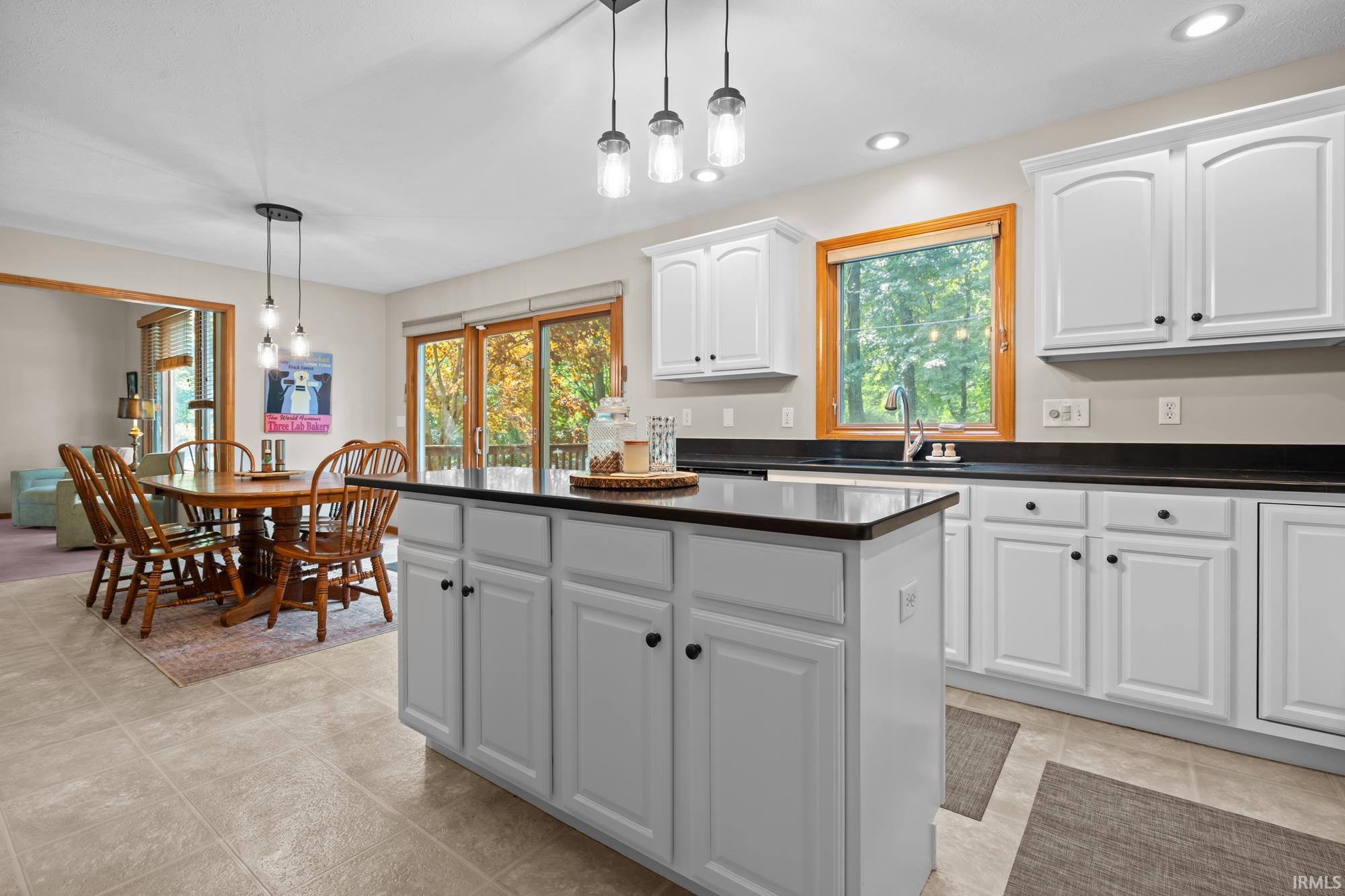 Homes for sale in Granger, IN | 11040 Cougar Dr, Granger, IN 46530 | MLS# 202532249