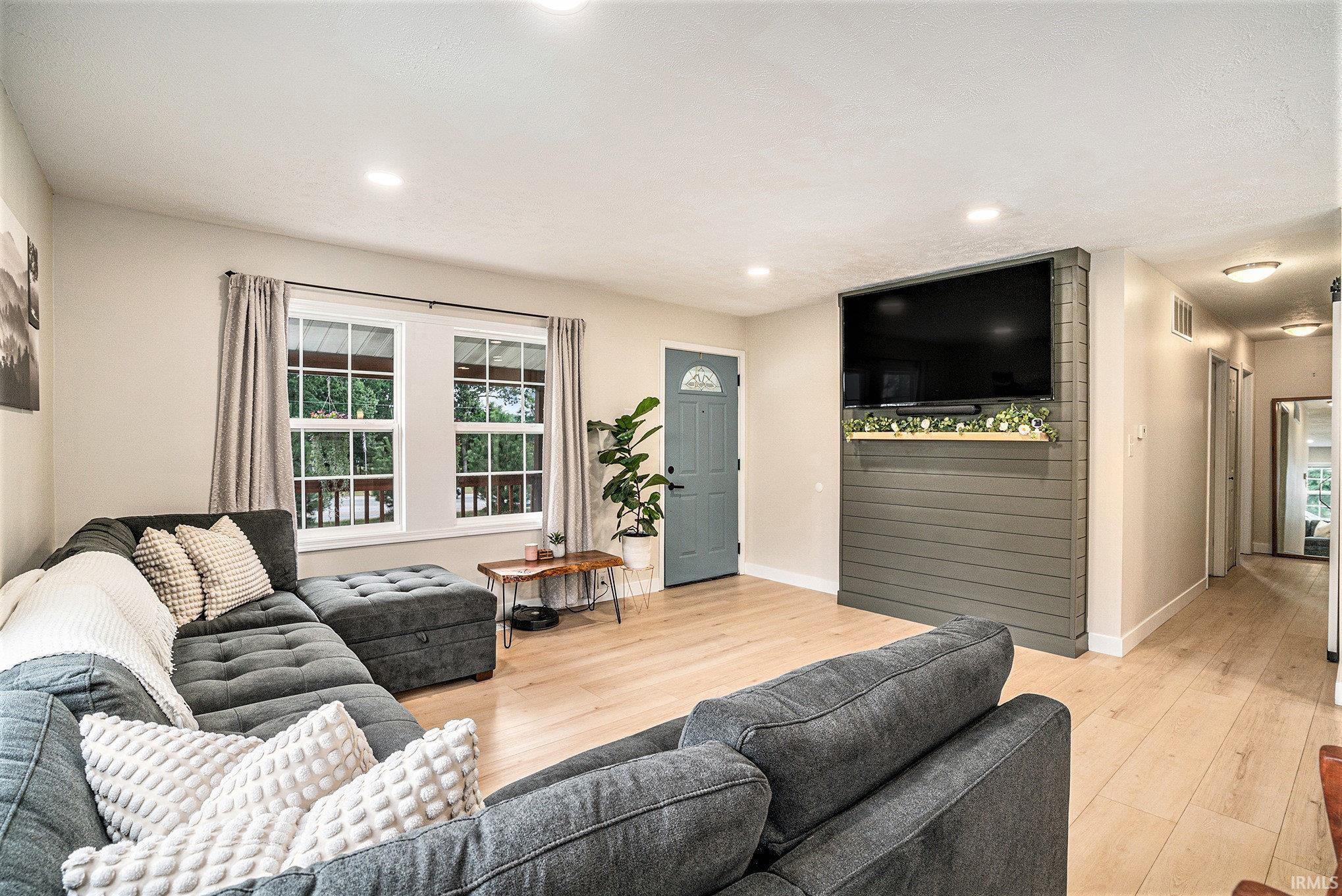 Homes for sale in Bristol, IN | 18729 Us Hwy 20 Hwy, Bristol, IN 46507 | MLS# 202532446