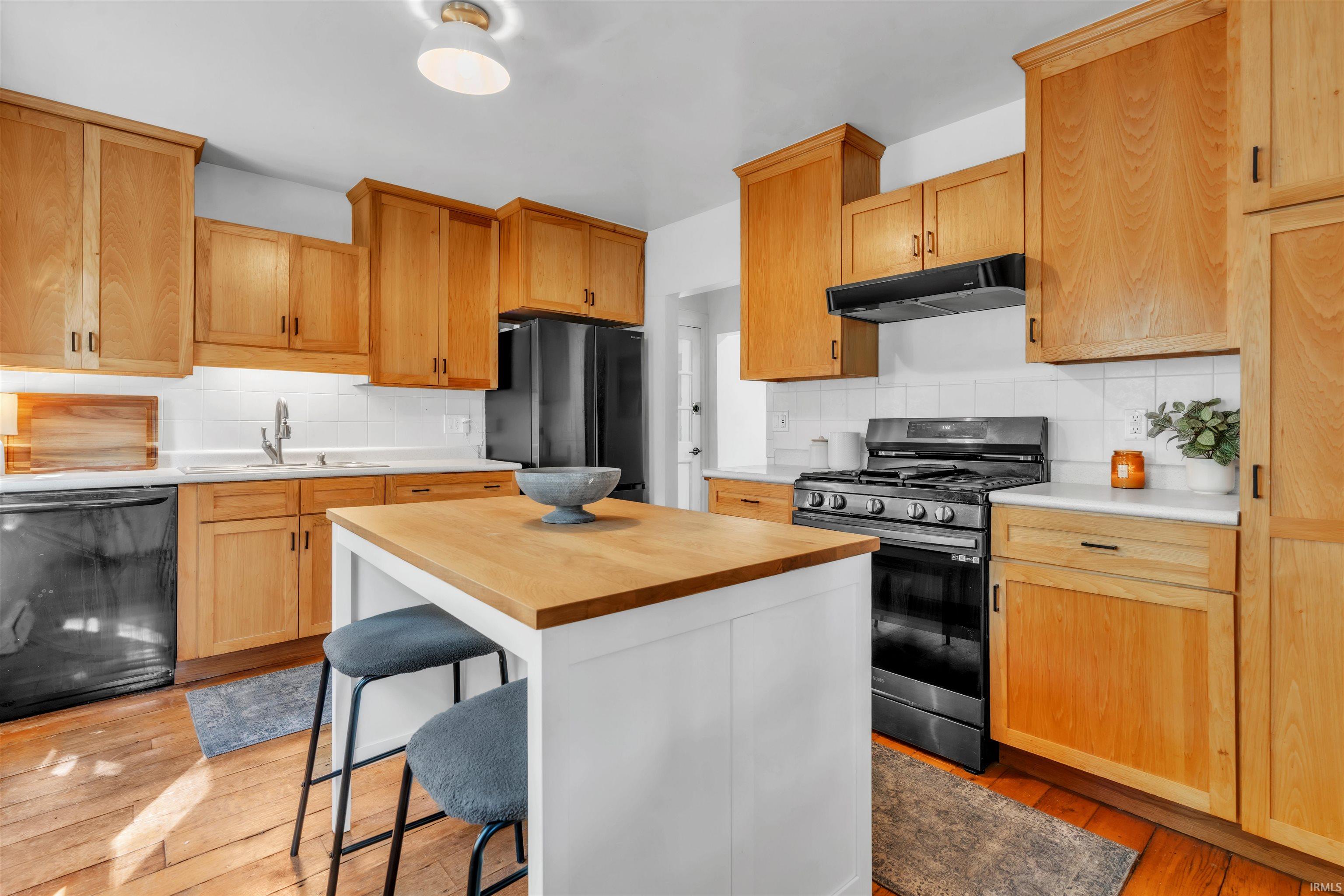 Photo 10 of 2444 Sandpoint Road