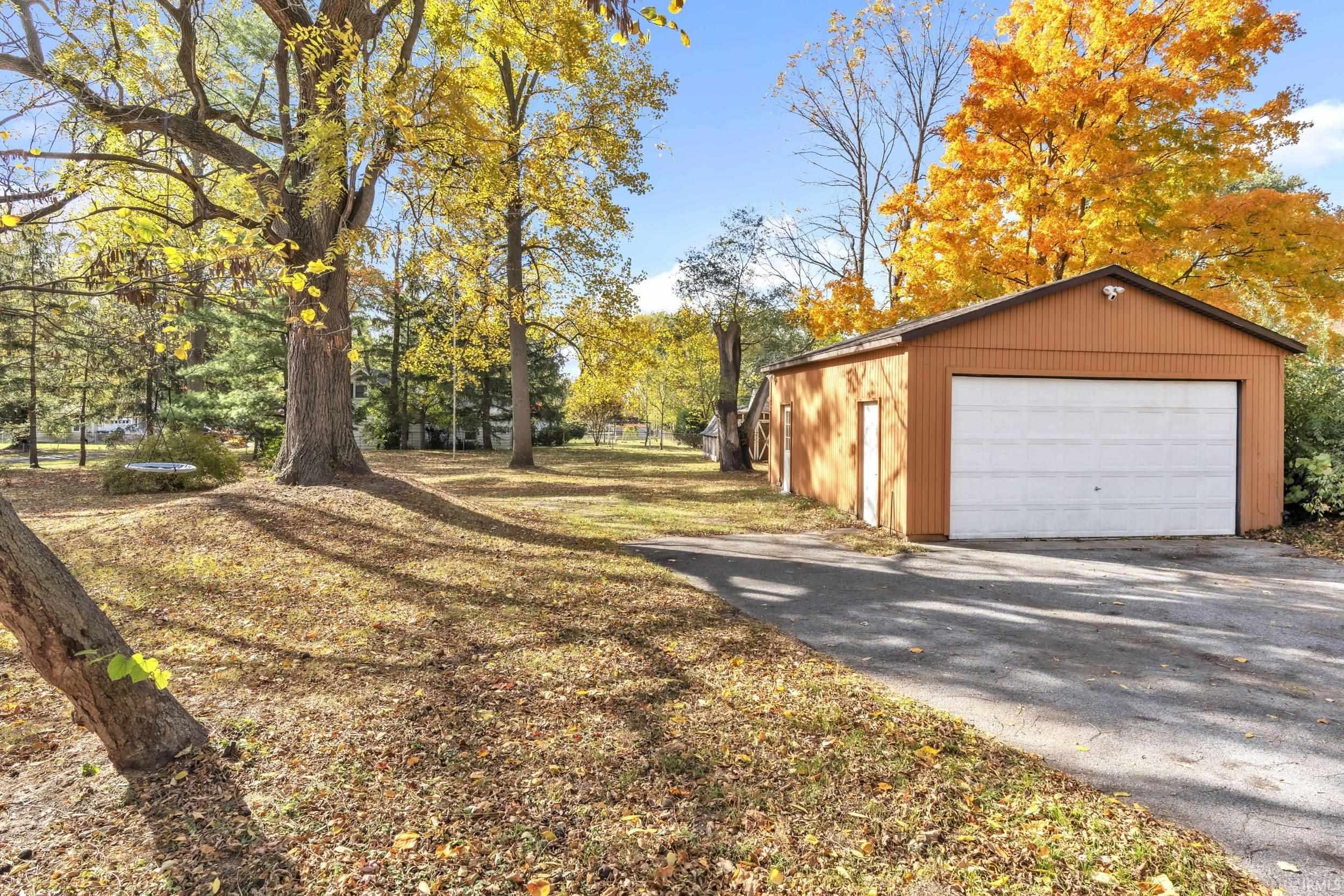 Photo 32 of 2444 Sandpoint Road