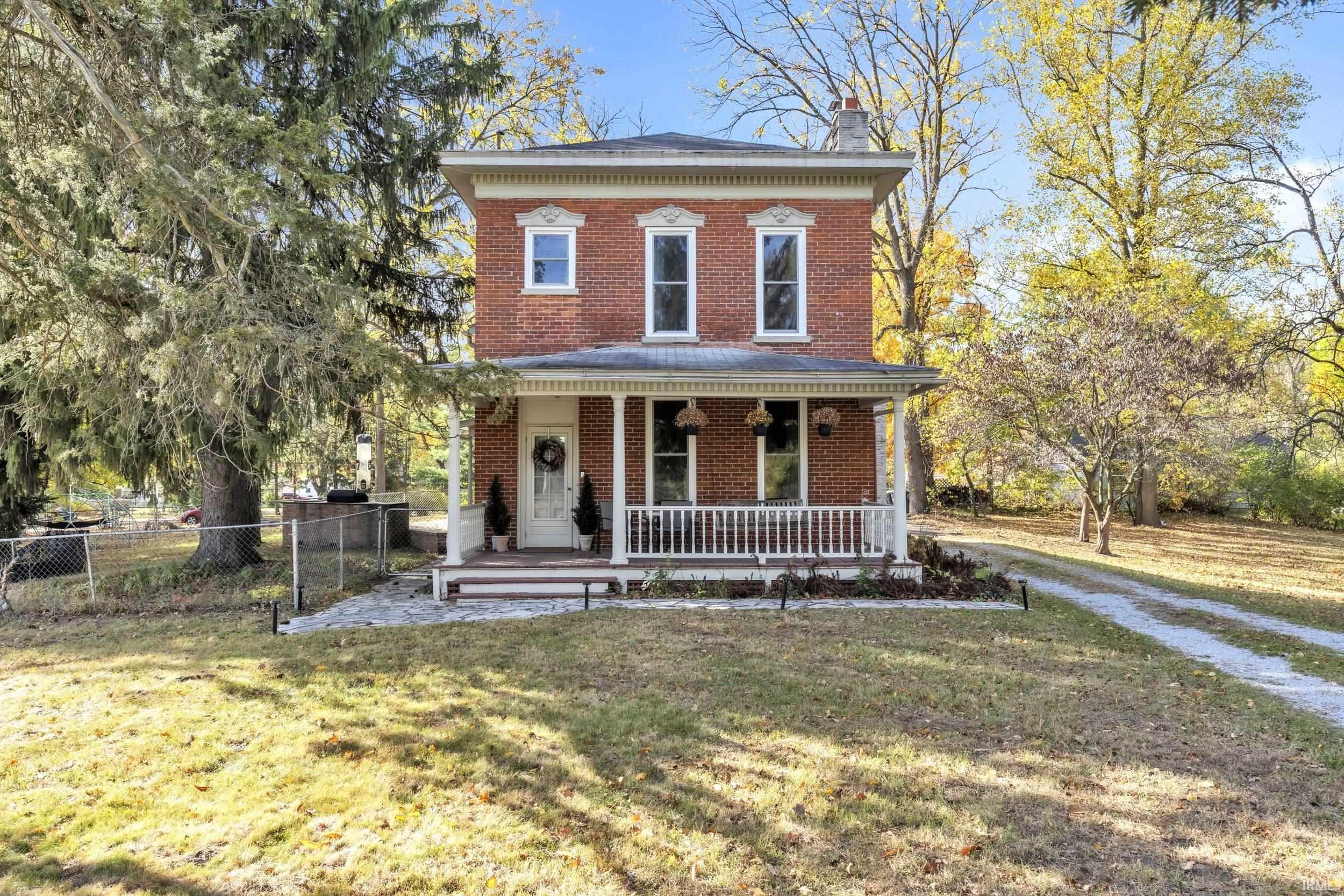 Photo 5 of 2444 Sandpoint Road