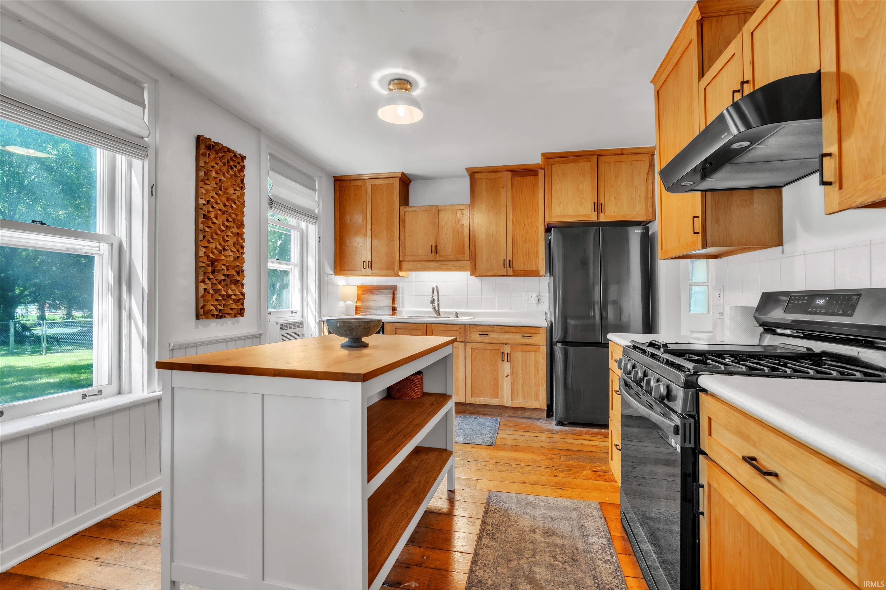 Photo 9 of 2444 Sandpoint Road