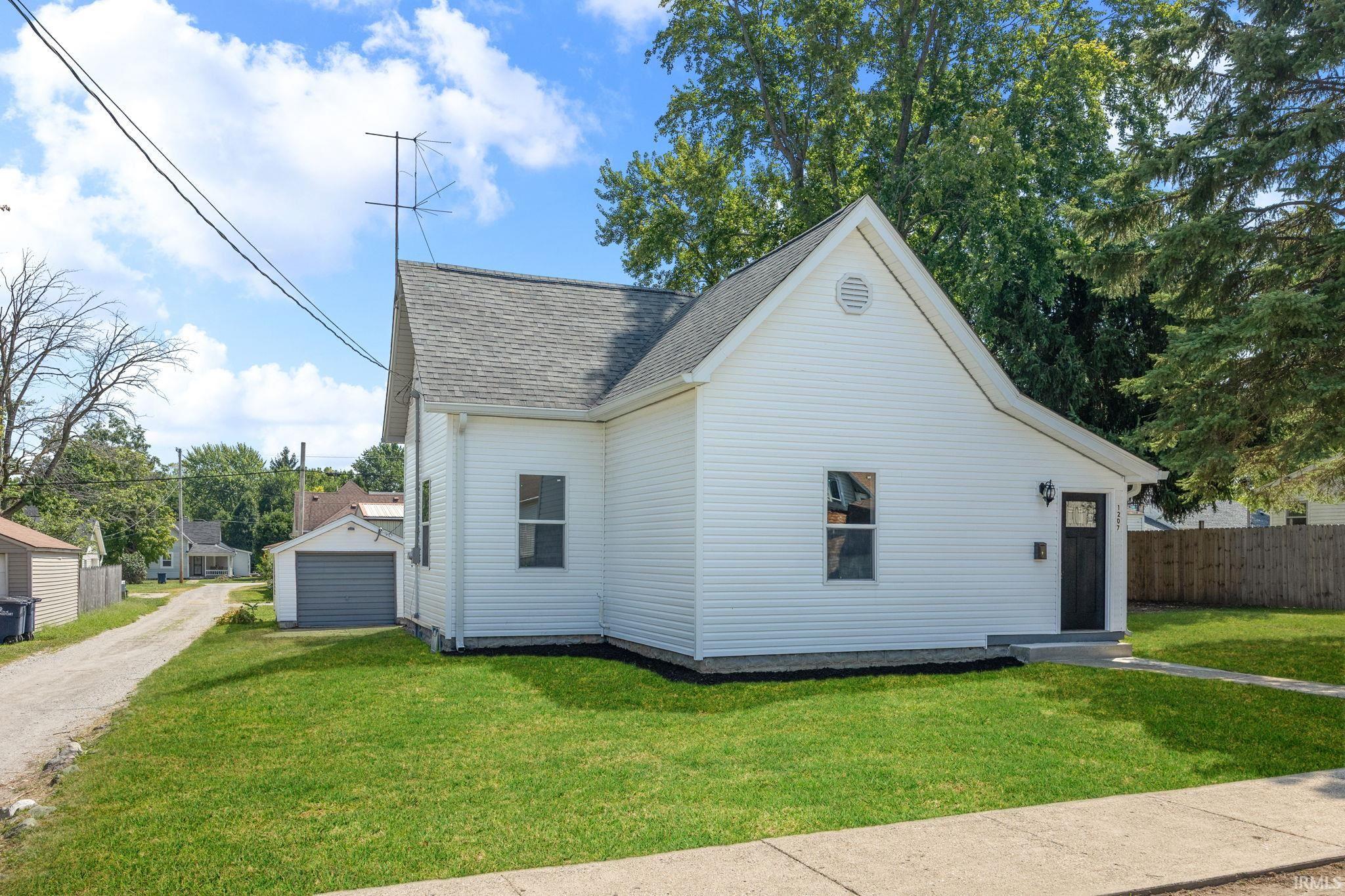 Homes for sale in Frankfort, IN | 1207 Short Columbia St, Frankfort, IN 46041 | MLS# 202532477