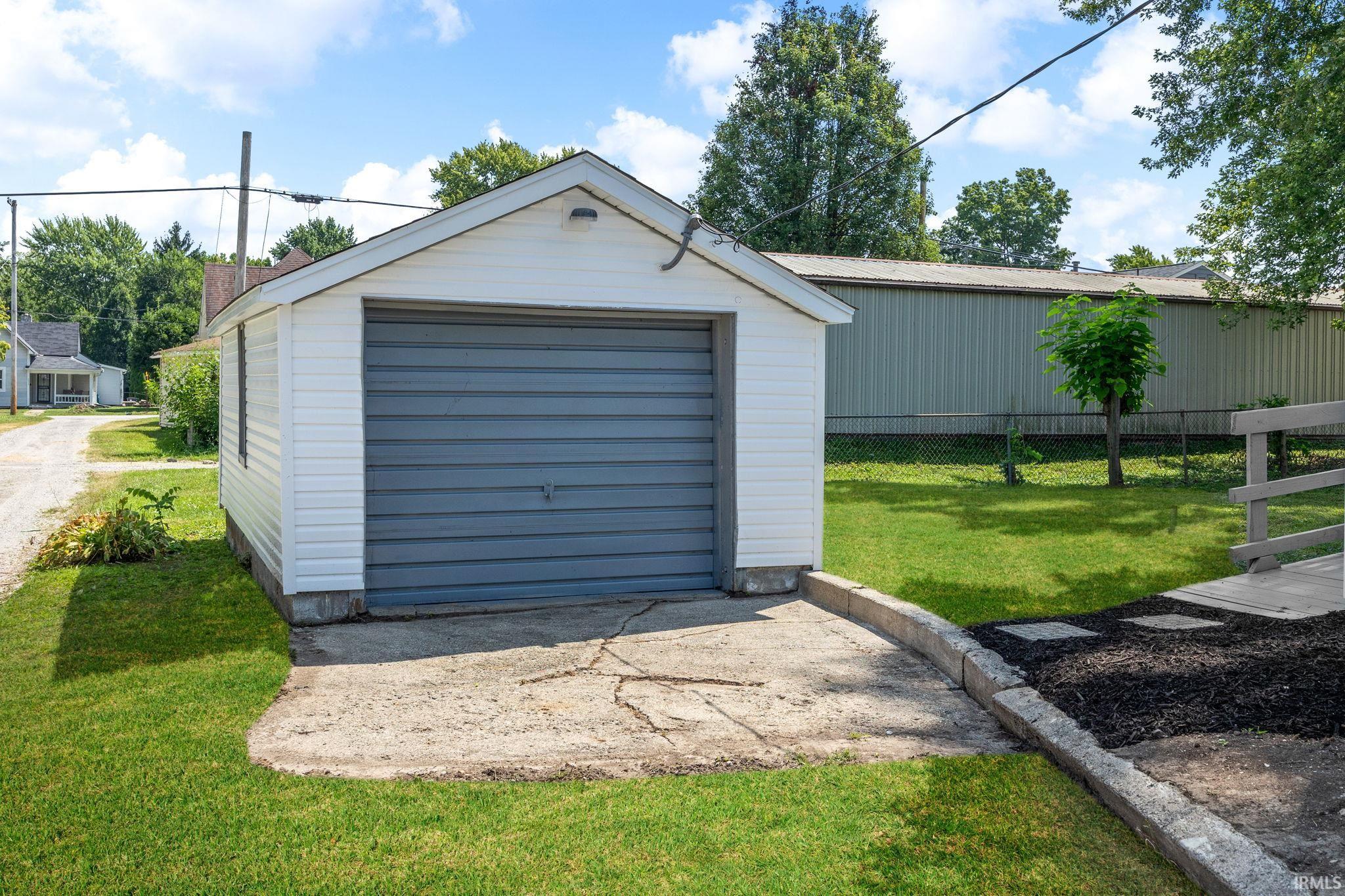 Homes for sale in Frankfort, IN | 1207 Short Columbia St, Frankfort, IN 46041 | MLS# 202532477