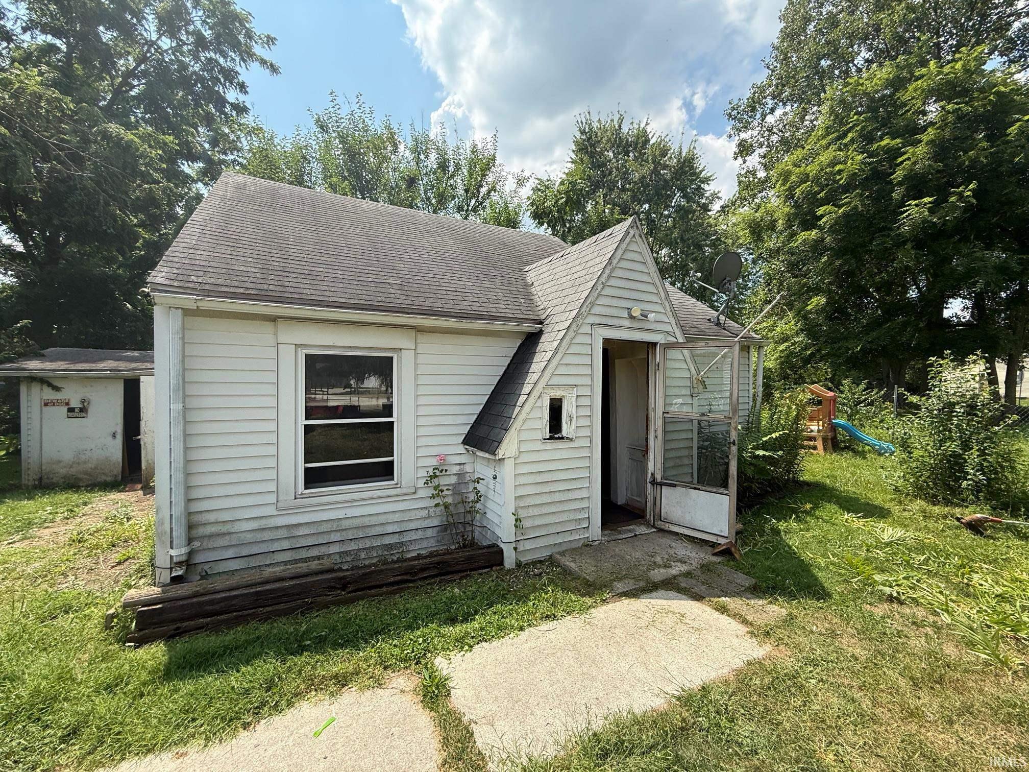 Homes for sale in Muncie, IN | 1613 E Cornell Ave, Muncie, IN 47303 | MLS# 202532577