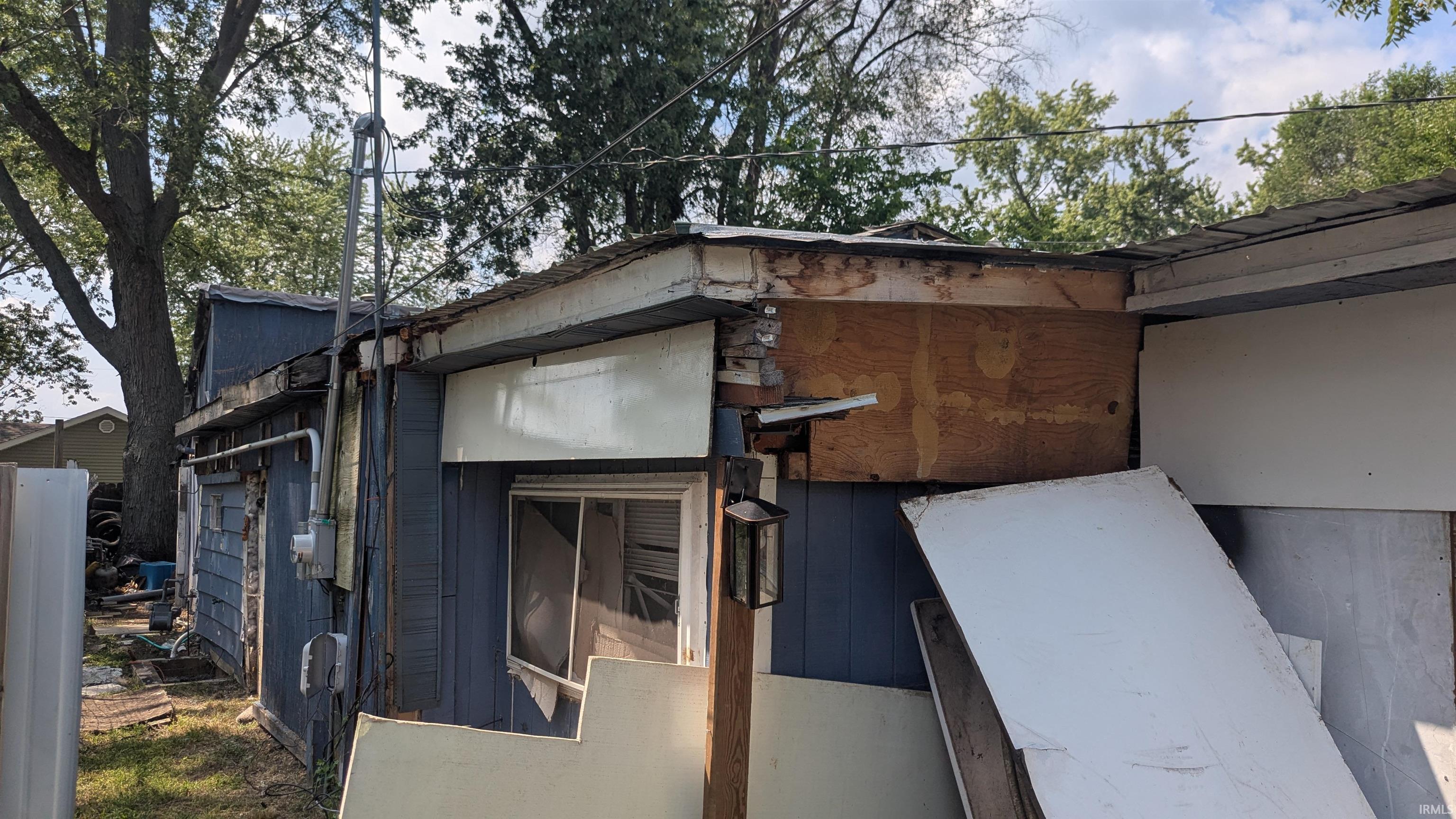 Homes for sale in Osceola, IN | 57157 Greenlawn Ave, Osceola, IN 46561 | MLS# 202532587