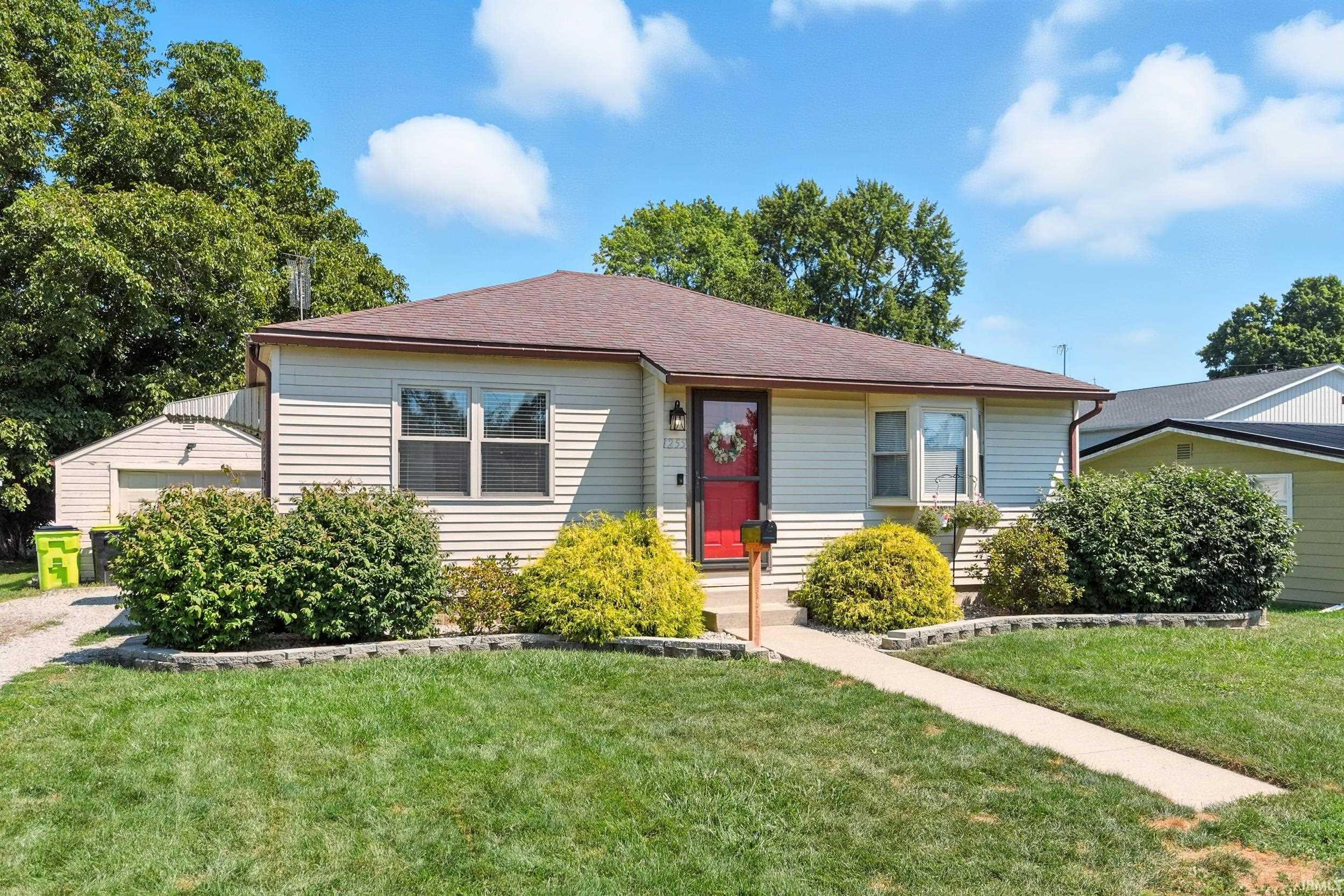 Homes for sale in Huntington, IN | 1255 Grayston Ave, Huntington, IN 46750 | MLS# 202532622