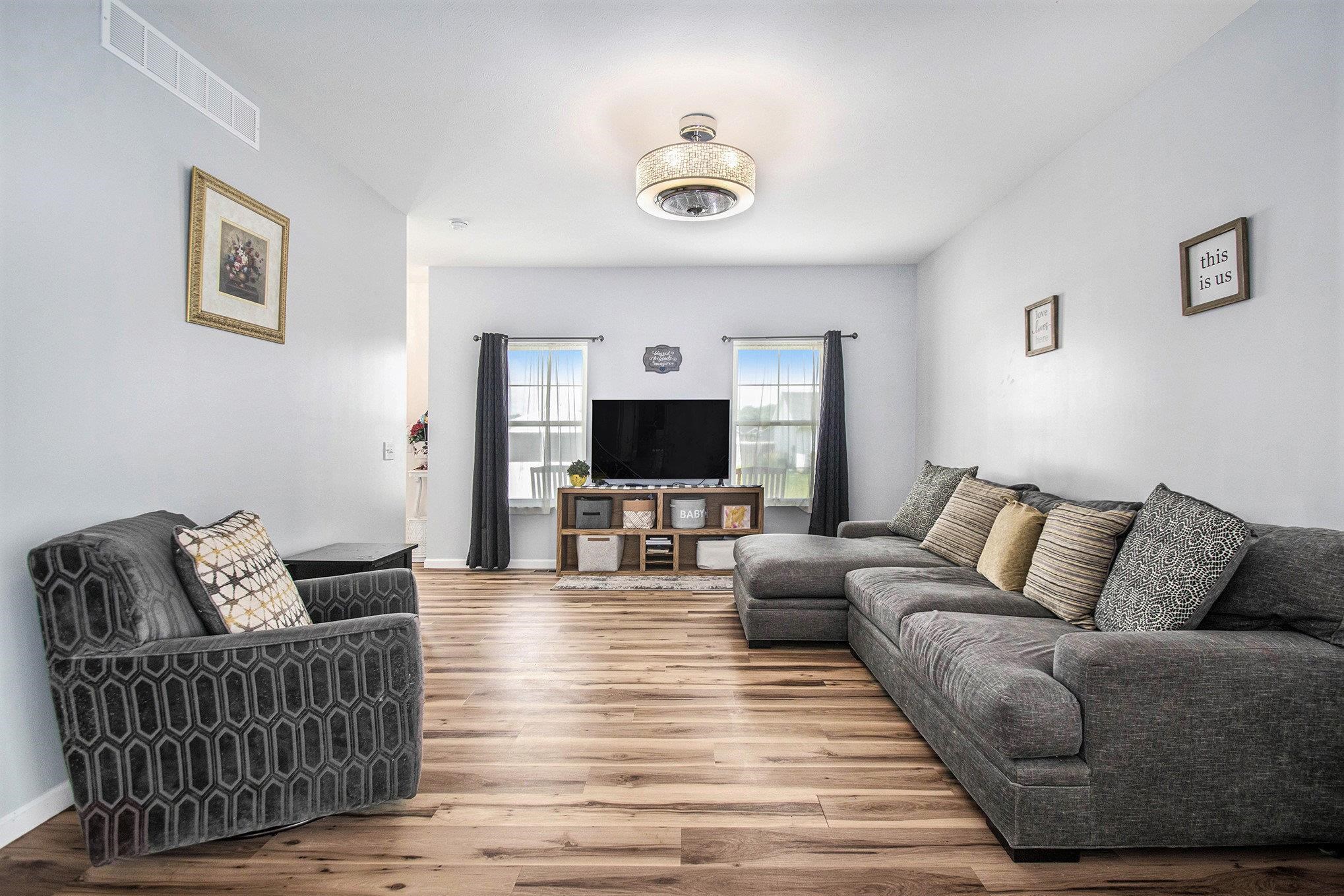 Photo 10 of 30418 Pine Bluff Drive