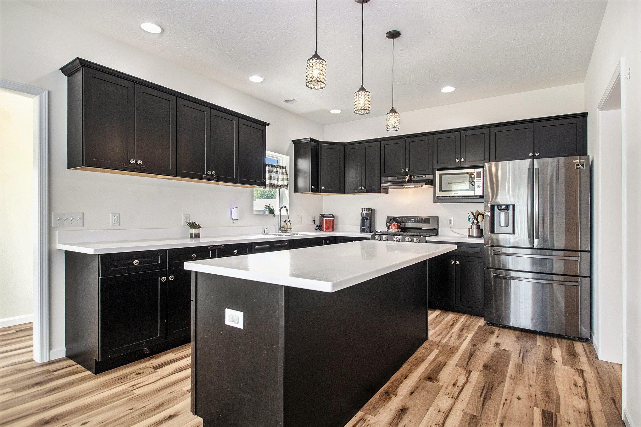 Photo 5 of 30418 Pine Bluff Drive