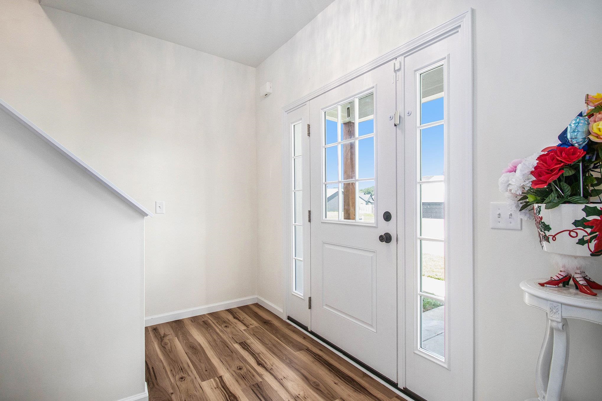 Photo 7 of 30418 Pine Bluff Drive