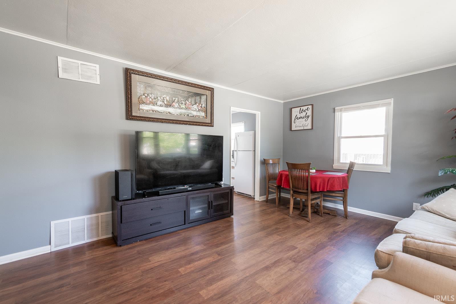 Photo 7 of 424 Eckart Street