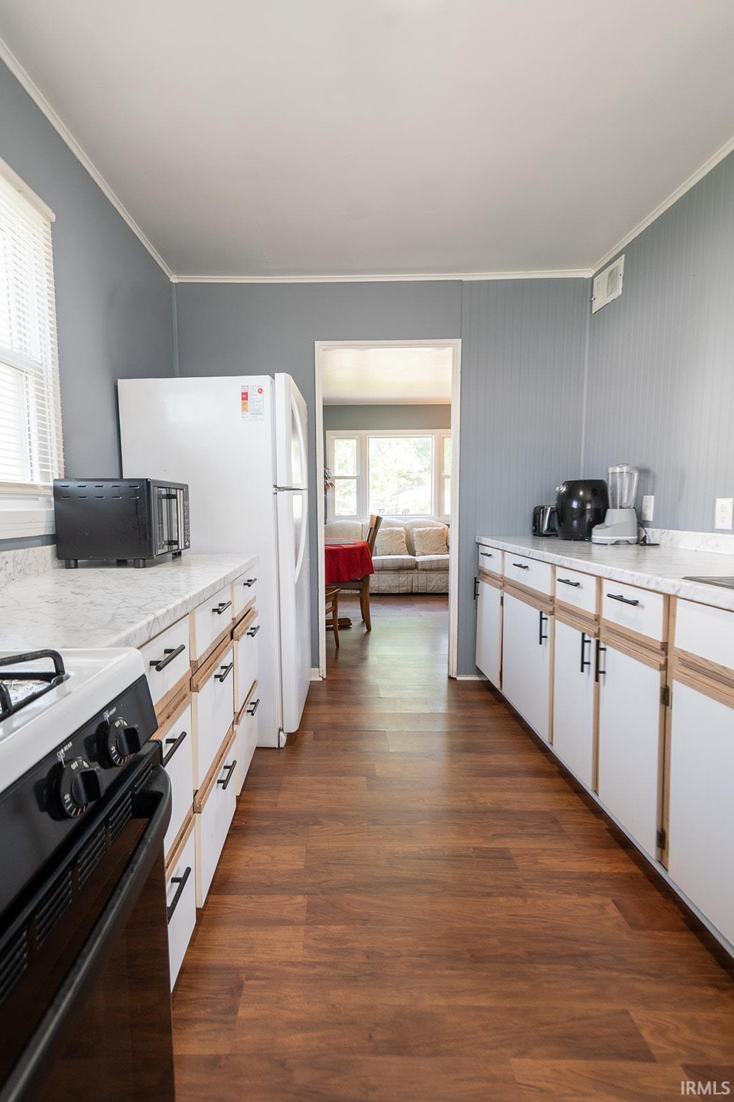 Photo 9 of 424 Eckart Street