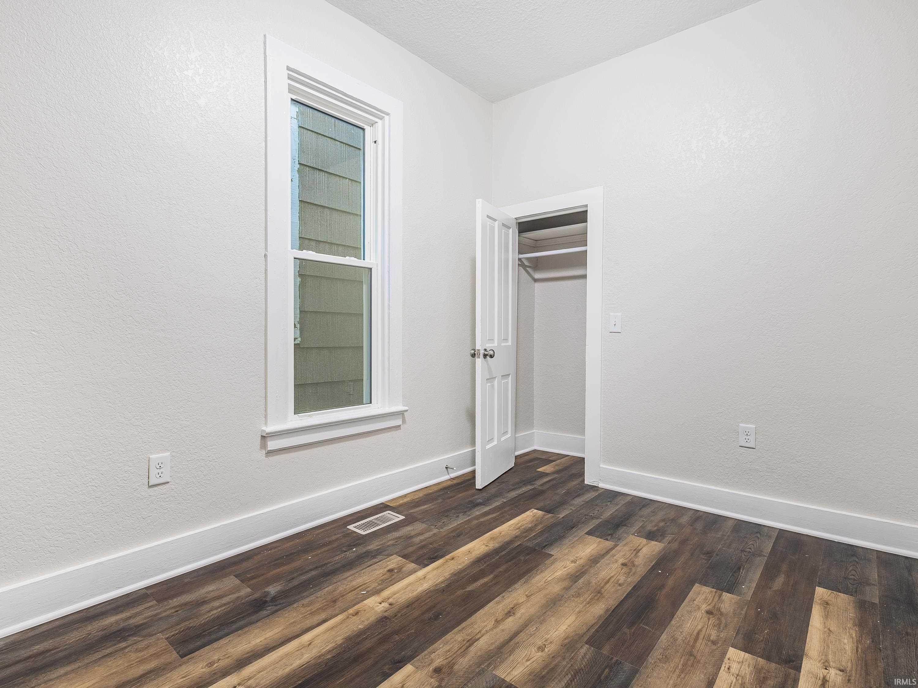 Photo 5 of 2120 Nelson Street