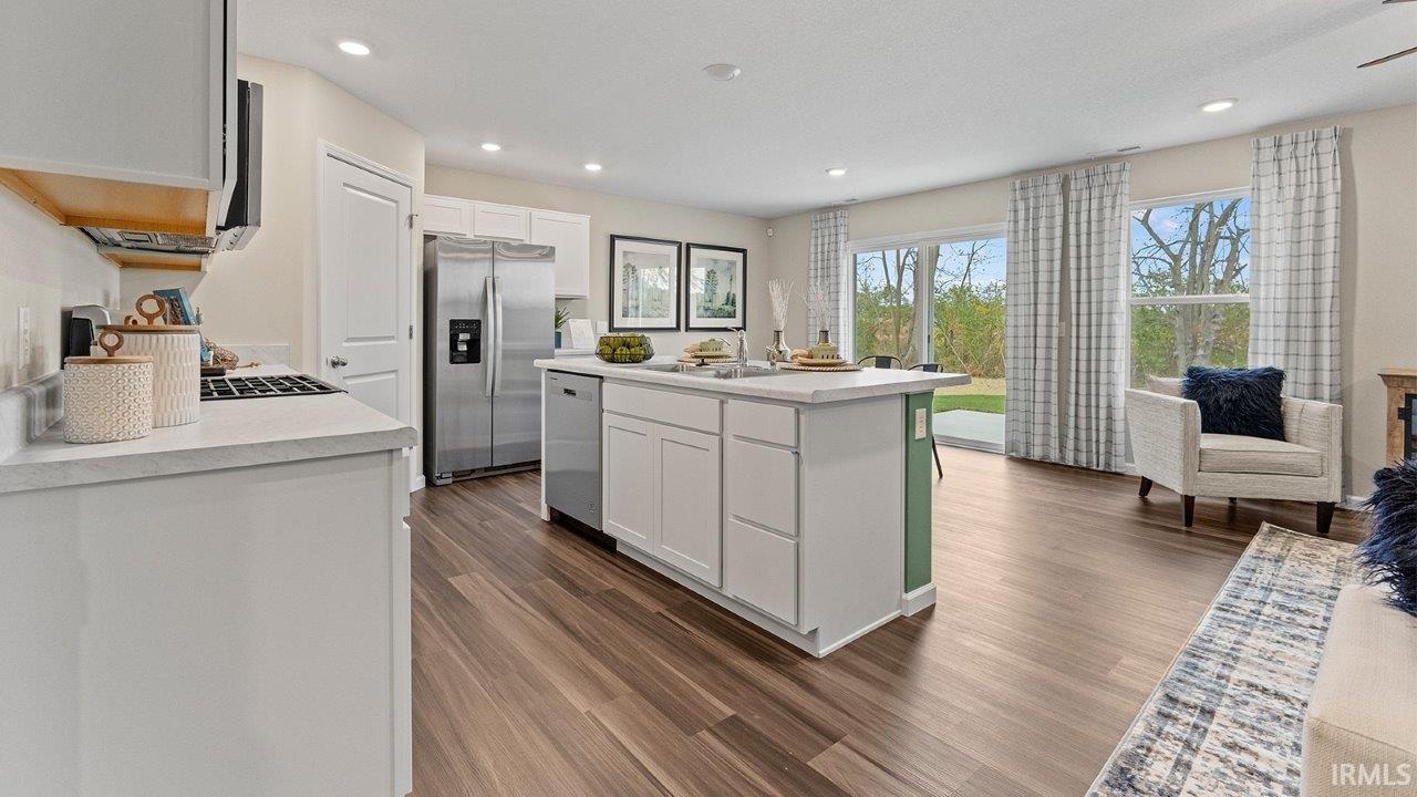 Photo 8 of 1037 Catesby Court