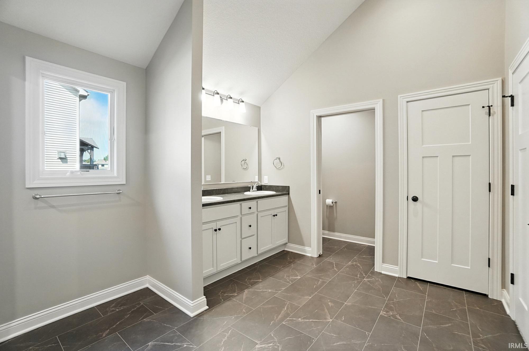 Photo 17 of 9175 Landin Pointe Boulevard