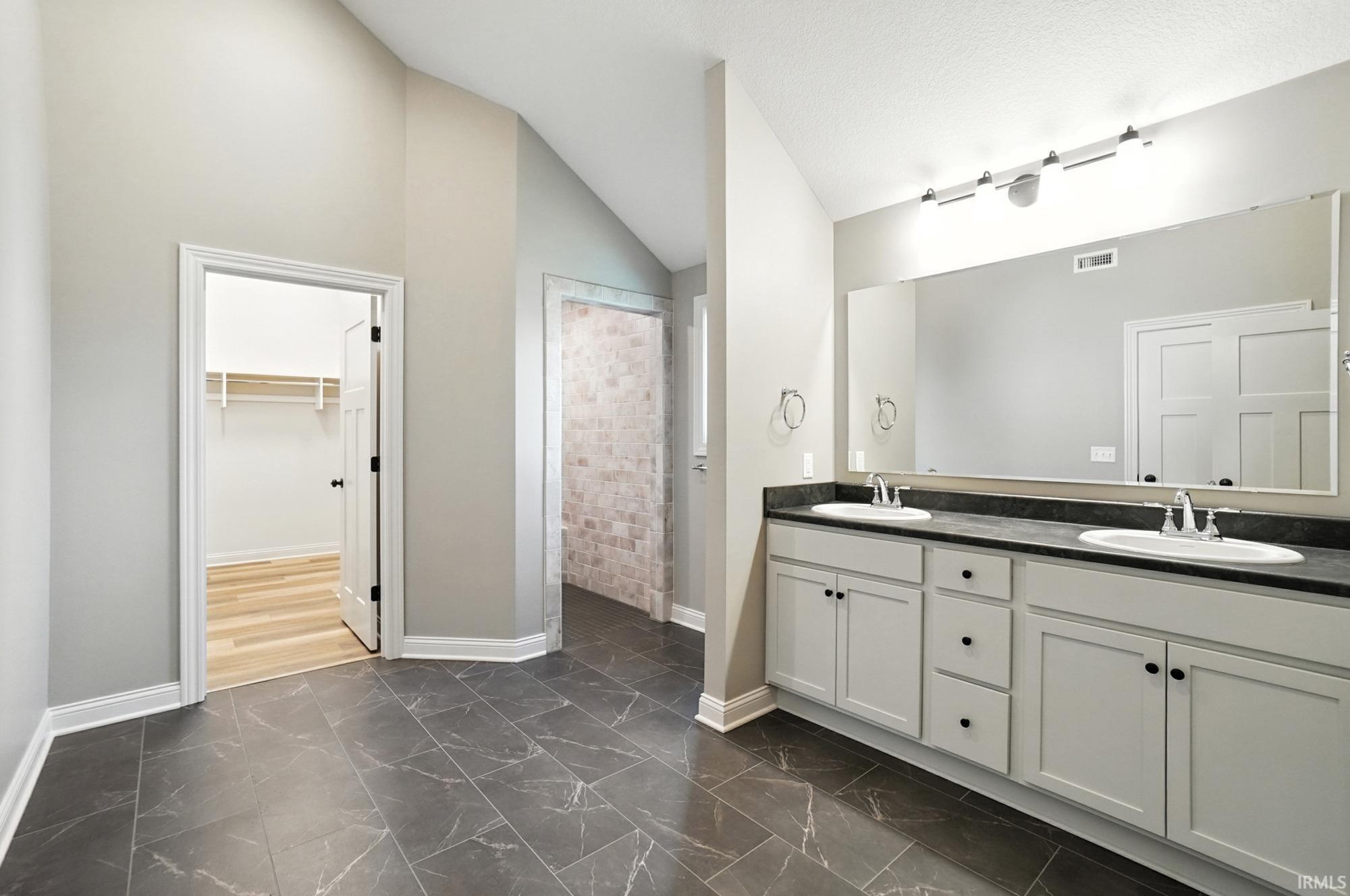 Photo 18 of 9175 Landin Pointe Boulevard