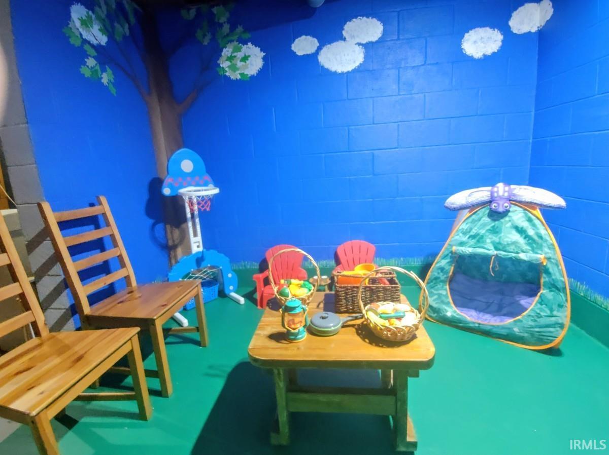 Photo 16 of 9207 N Koher Road