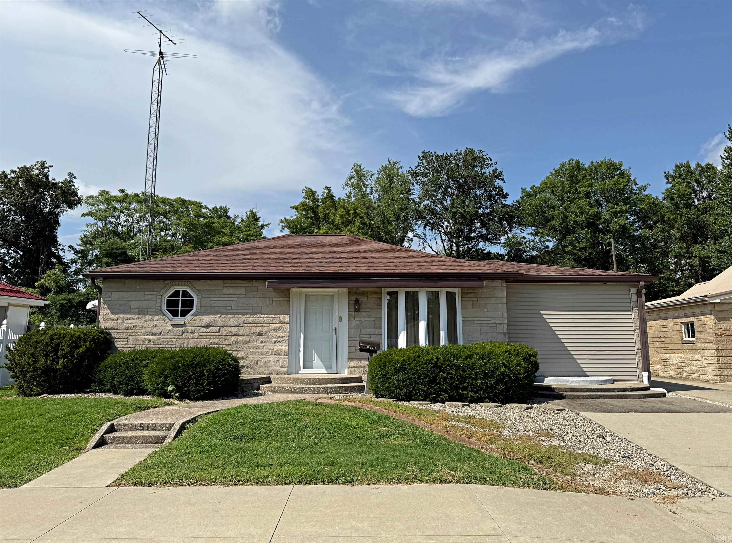 Homes for sale in Washington, IN | 1512 Hazel St, Washington, IN 47501 | MLS# 202532948