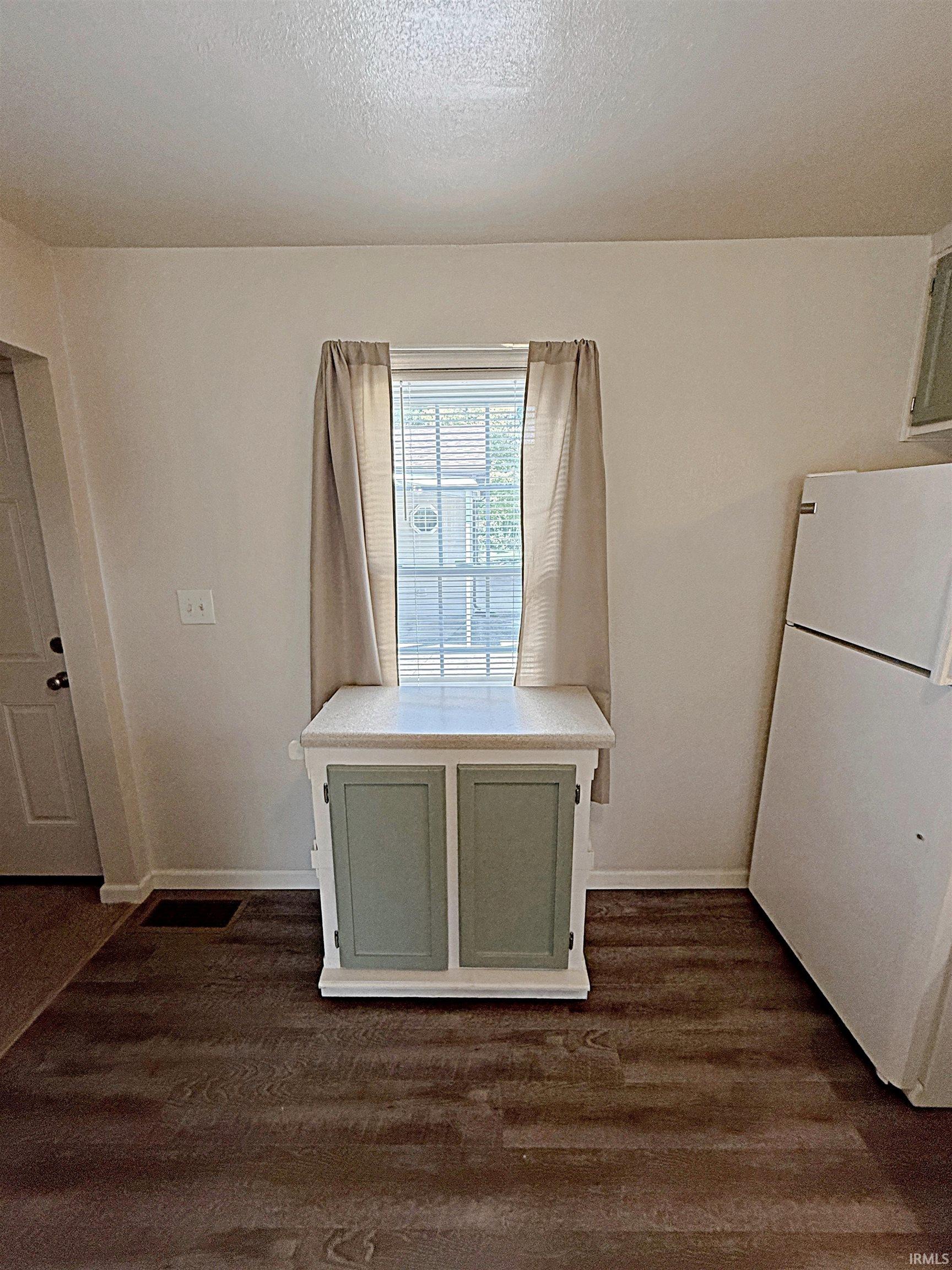 Homes for sale in Washington, IN | 1512 Hazel St, Washington, IN 47501 | MLS# 202532948