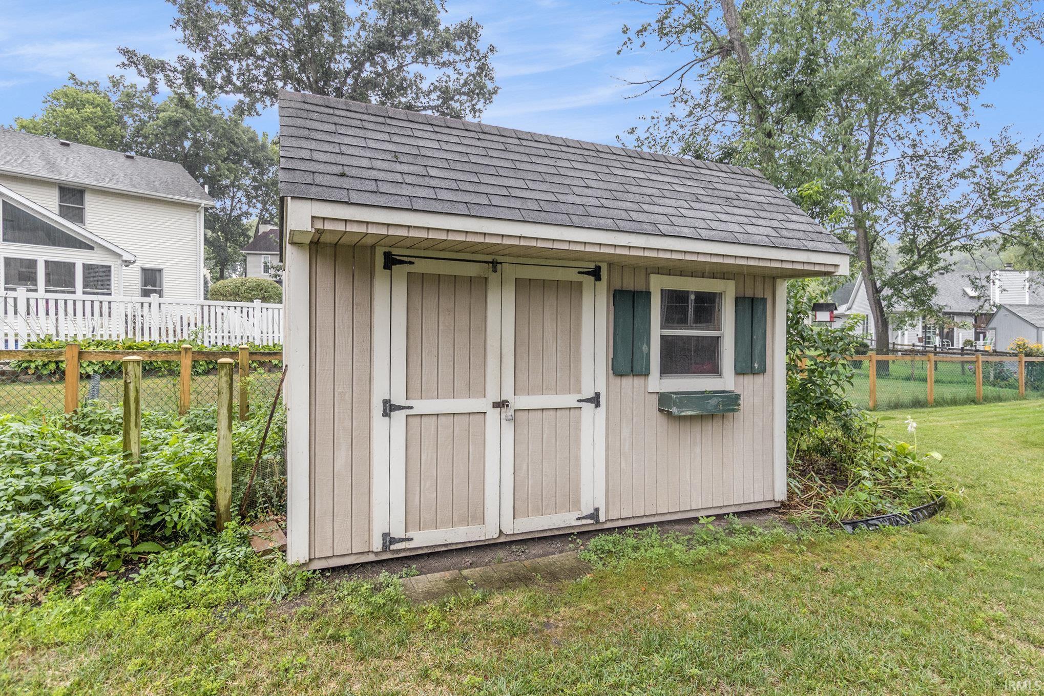 Property Photo 25