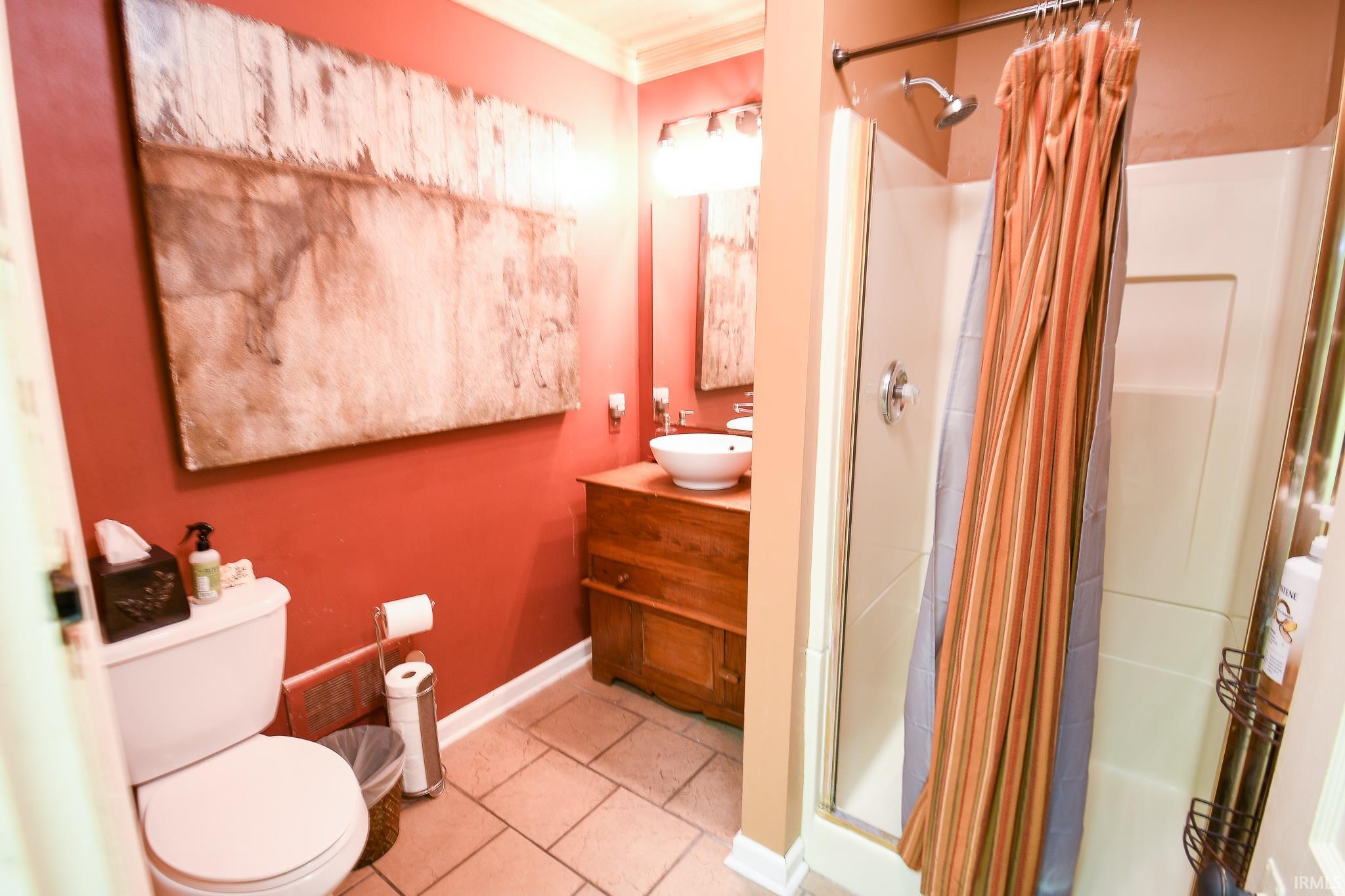 Photo 14 of 533 W Washington Boulevard