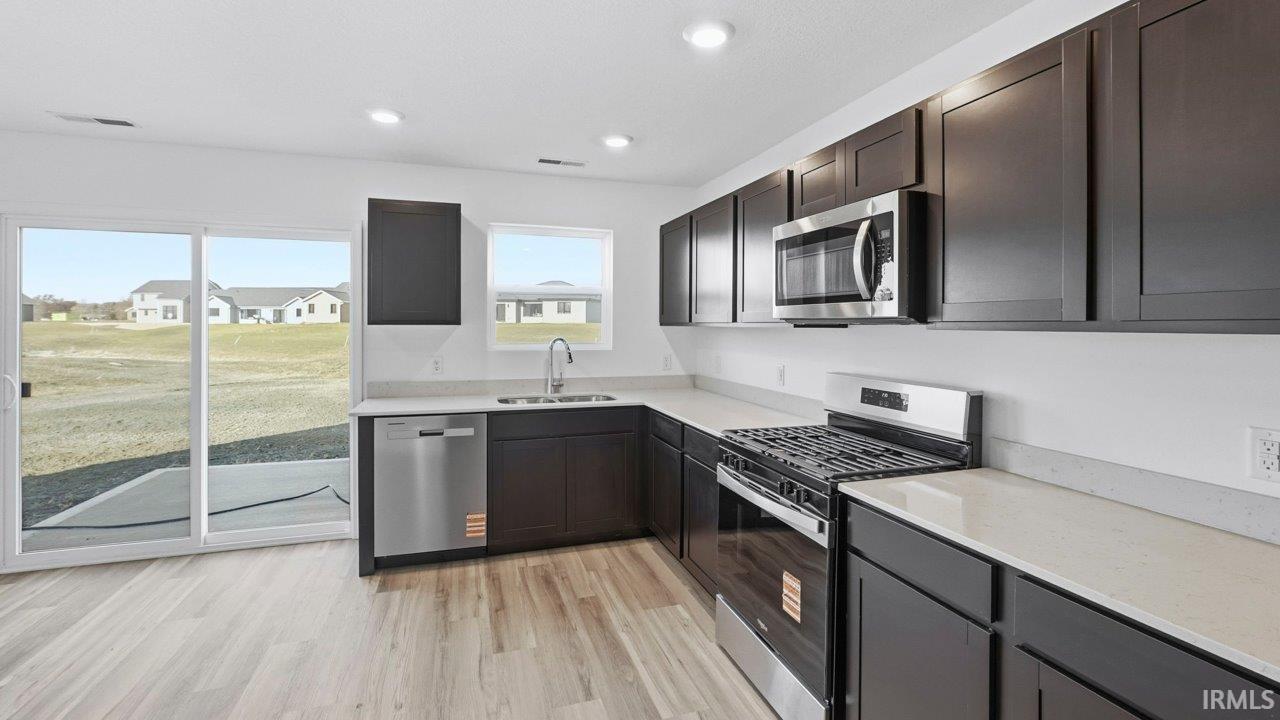 Photo 5 of 11033 Traders Trace Way