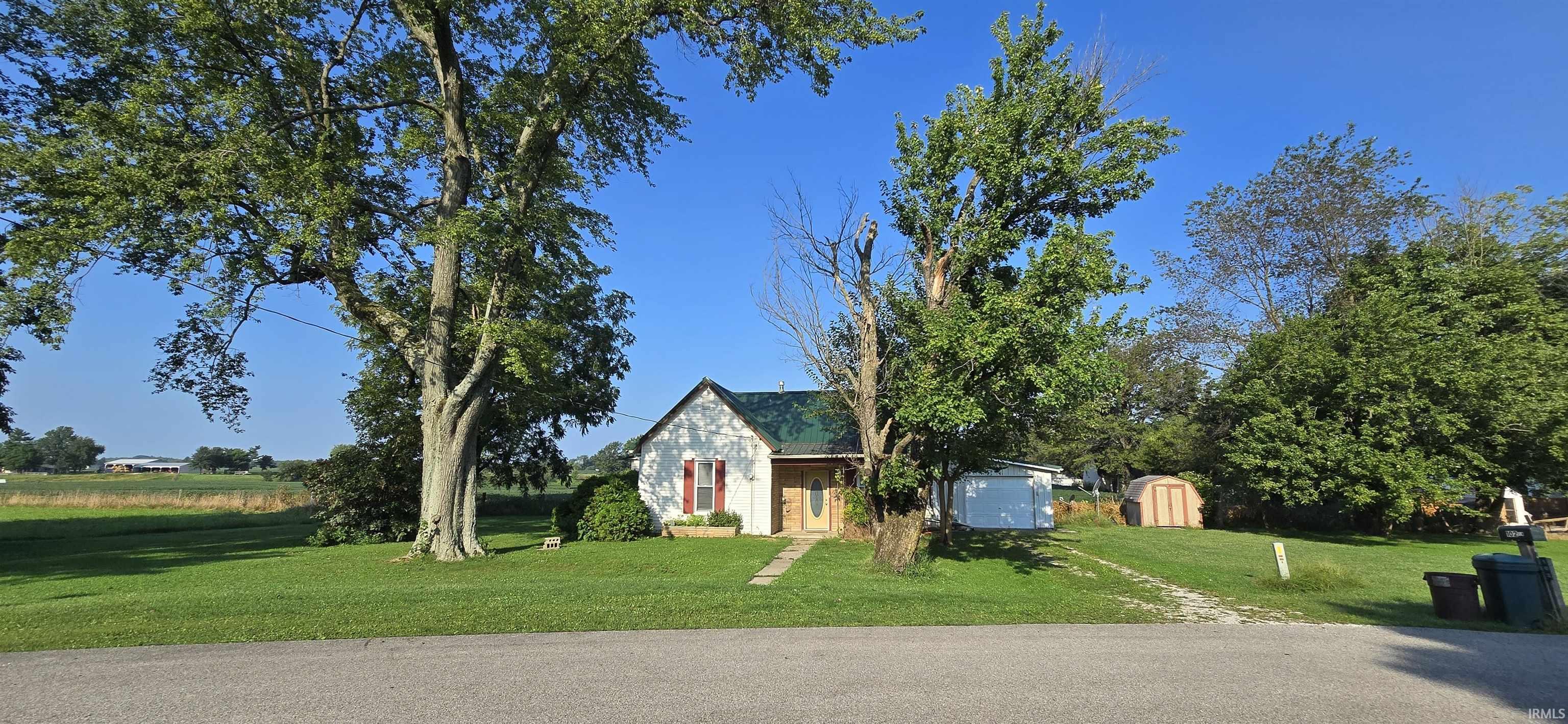 Homes for sale in Cannelburg, IN | 102 Elm St, Cannelburg, IN 47519 | MLS# 202533056