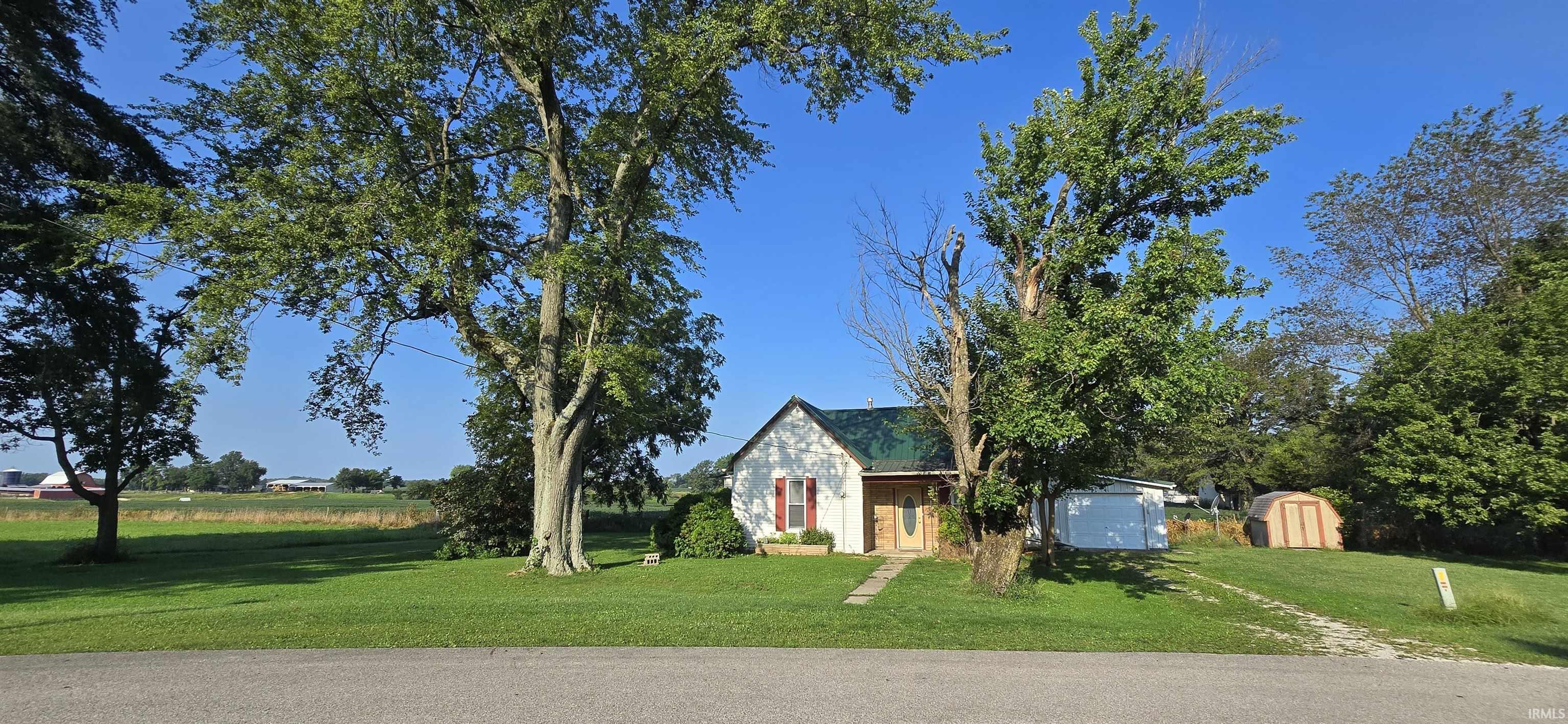 Homes for sale in Cannelburg, IN | 102 Elm St, Cannelburg, IN 47519 | MLS# 202533056