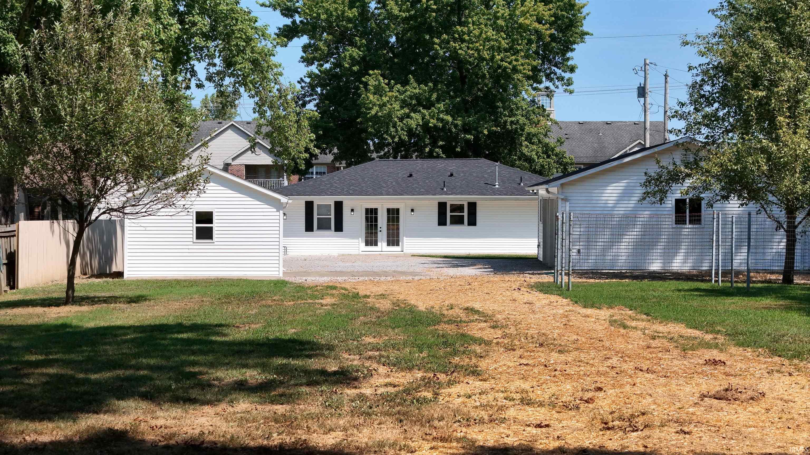 Homes for sale in Newburgh, IN | 8633 Outer Lincoln Ave, Newburgh, IN 47630 | MLS# 202533072