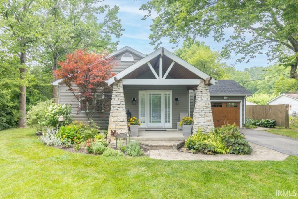 Homes for sale in New Castle, IN | 1940 W Railroad St, New Castle, IN 47362 | MLS# 202533184