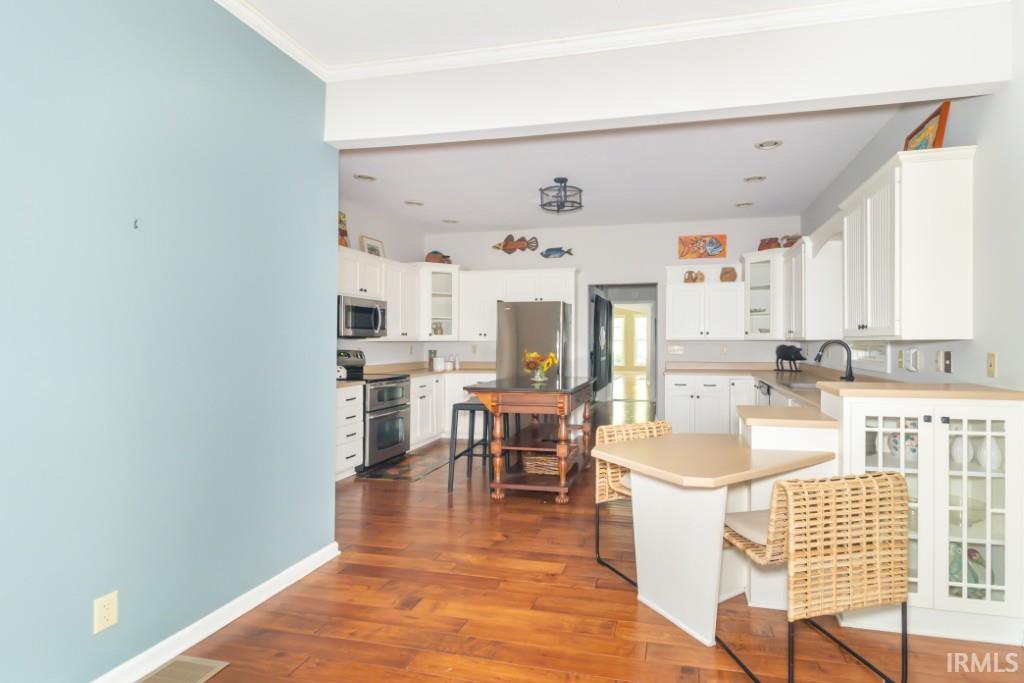 Homes for sale in New Castle, IN | 1940 W Railroad St, New Castle, IN 47362 | MLS# 202533184